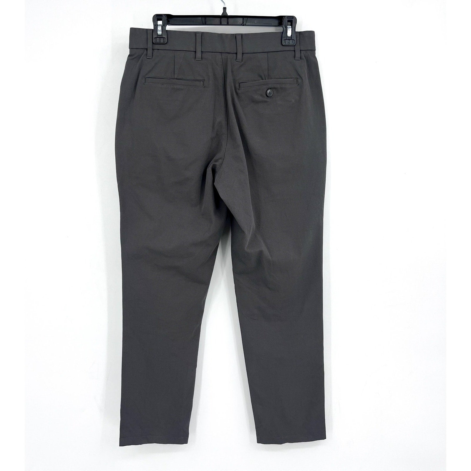 EVERLANE Uniform Mens Performance Chino Pants 28x28 Slate Grey Athletic Fit NWT