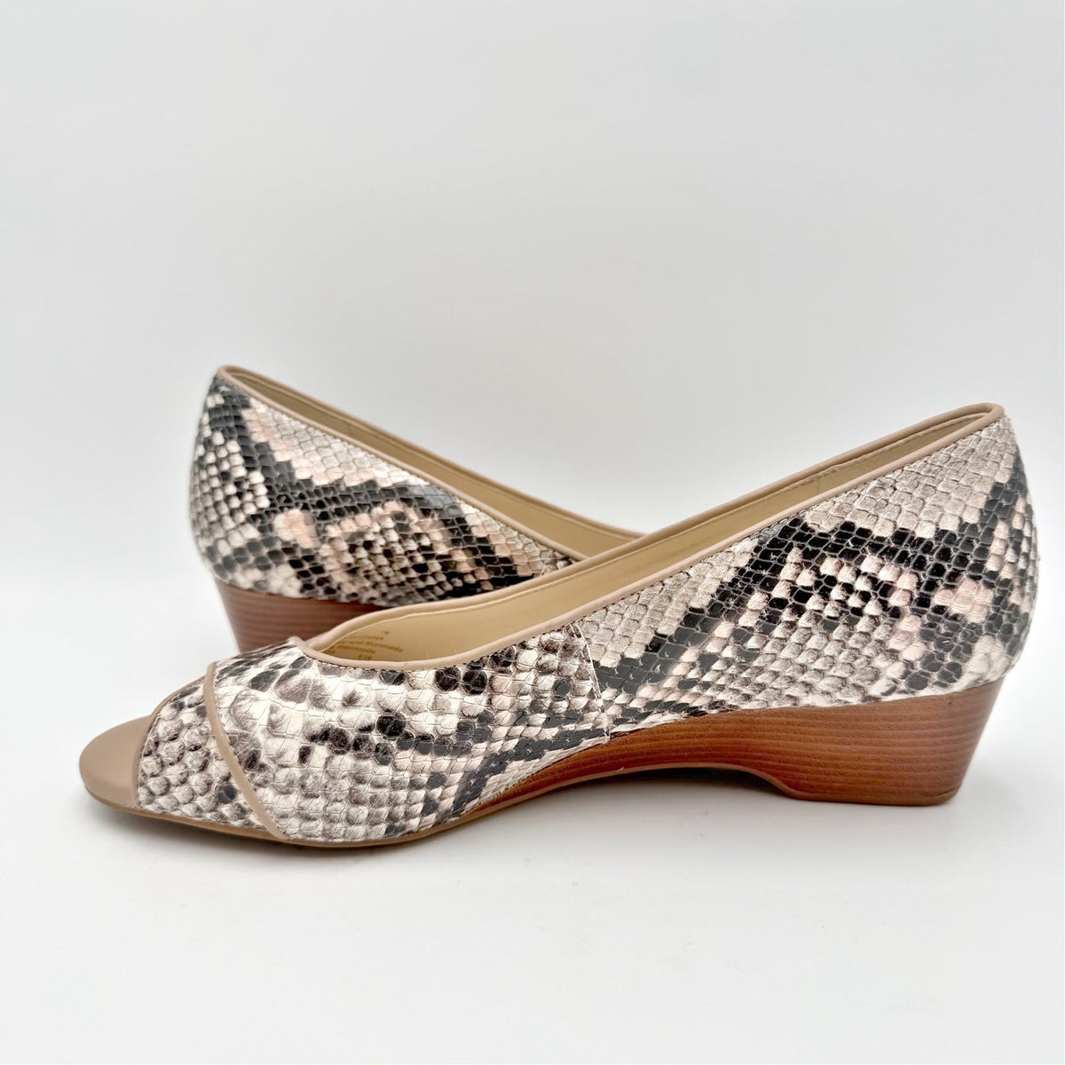 Cole Haan Womens Go-To Wedge Sandals Size 7 B Brown Snakeskin Leather NIB