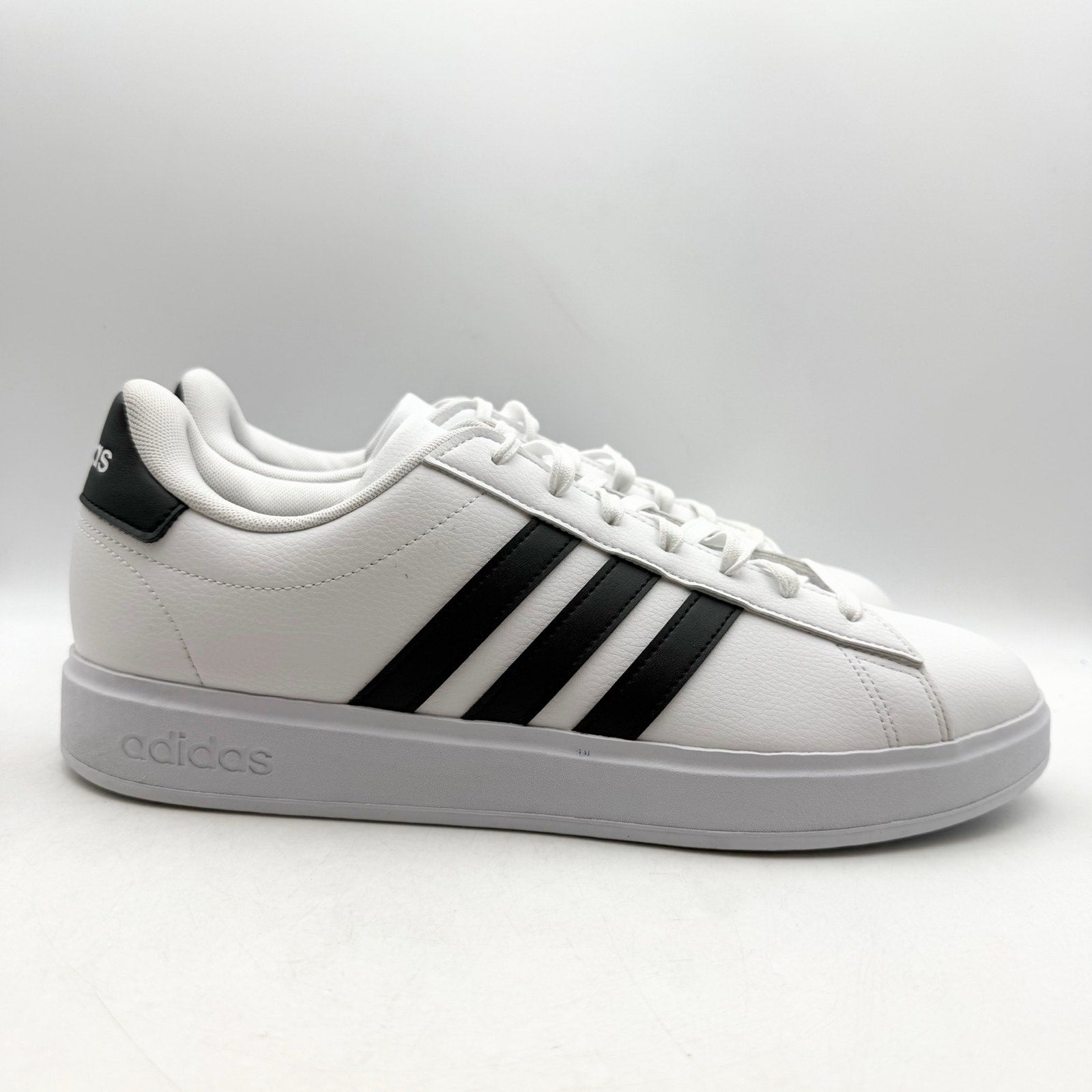 Adidas Mens Grand Court 2.0 Casual Sneakers US 12 White Black NWOB