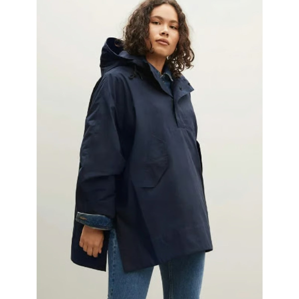 EVERLANE Women's The ReNew Poncho Hooded Raincoat Small Midnight Navy Blue NWT