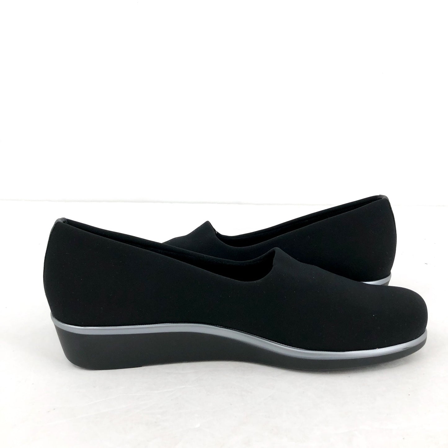 SAS Womens Bliss Wedge Slip On Shoes Size 9.5 SLIM Black Leather Comfort NIB