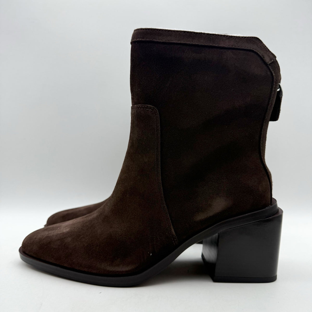 Vince Camuto Womens Kortimy Ankle Boot Size 7.5 Brown Suede Water Repellant NIB