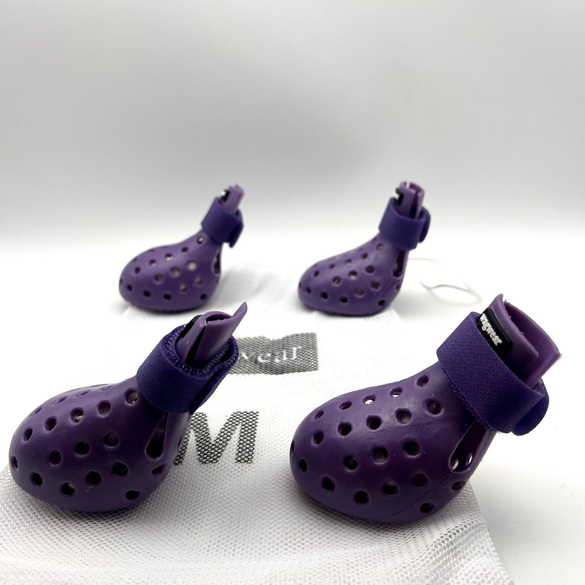 WAGWELLIES® Mojave Dot Perforated Weather Boots Medium Purple 30-50 LBS NIB