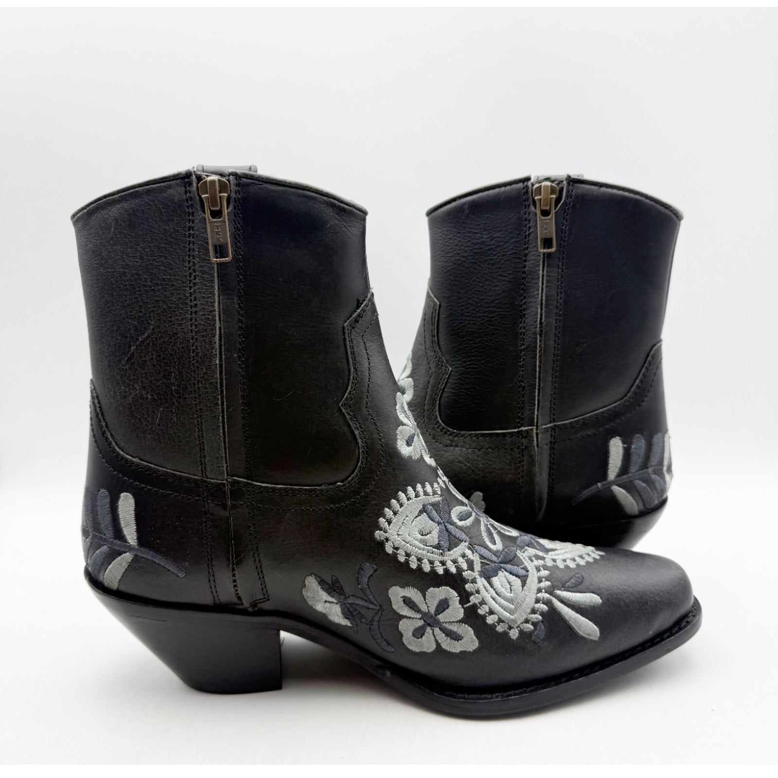 Diba True Women's Cains Ville Western Bootie Size 7M Black Charcoal Leather NWOB