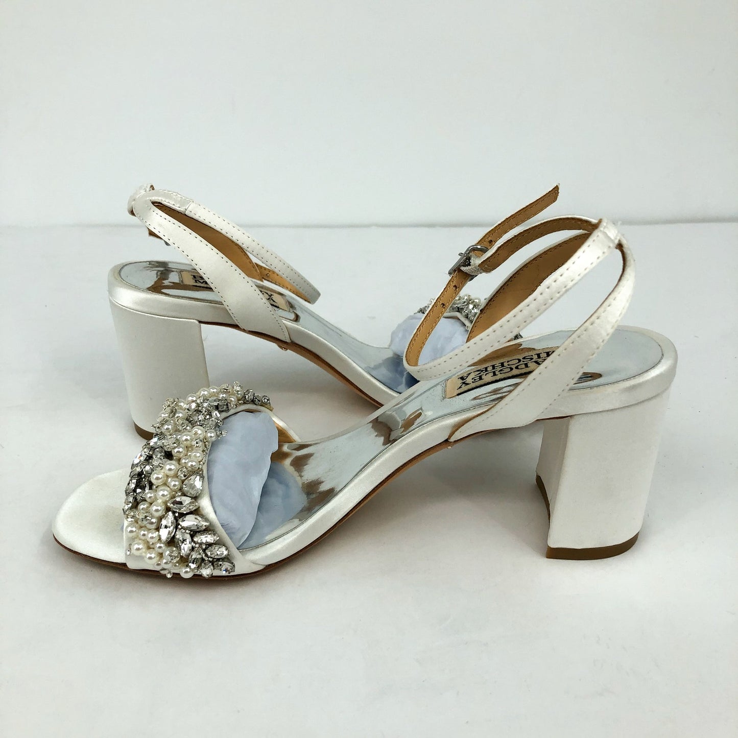 BADGLEY MISCHKA Clara Embellished Evening Sandals US 9.5 White Bridal Heel NIB