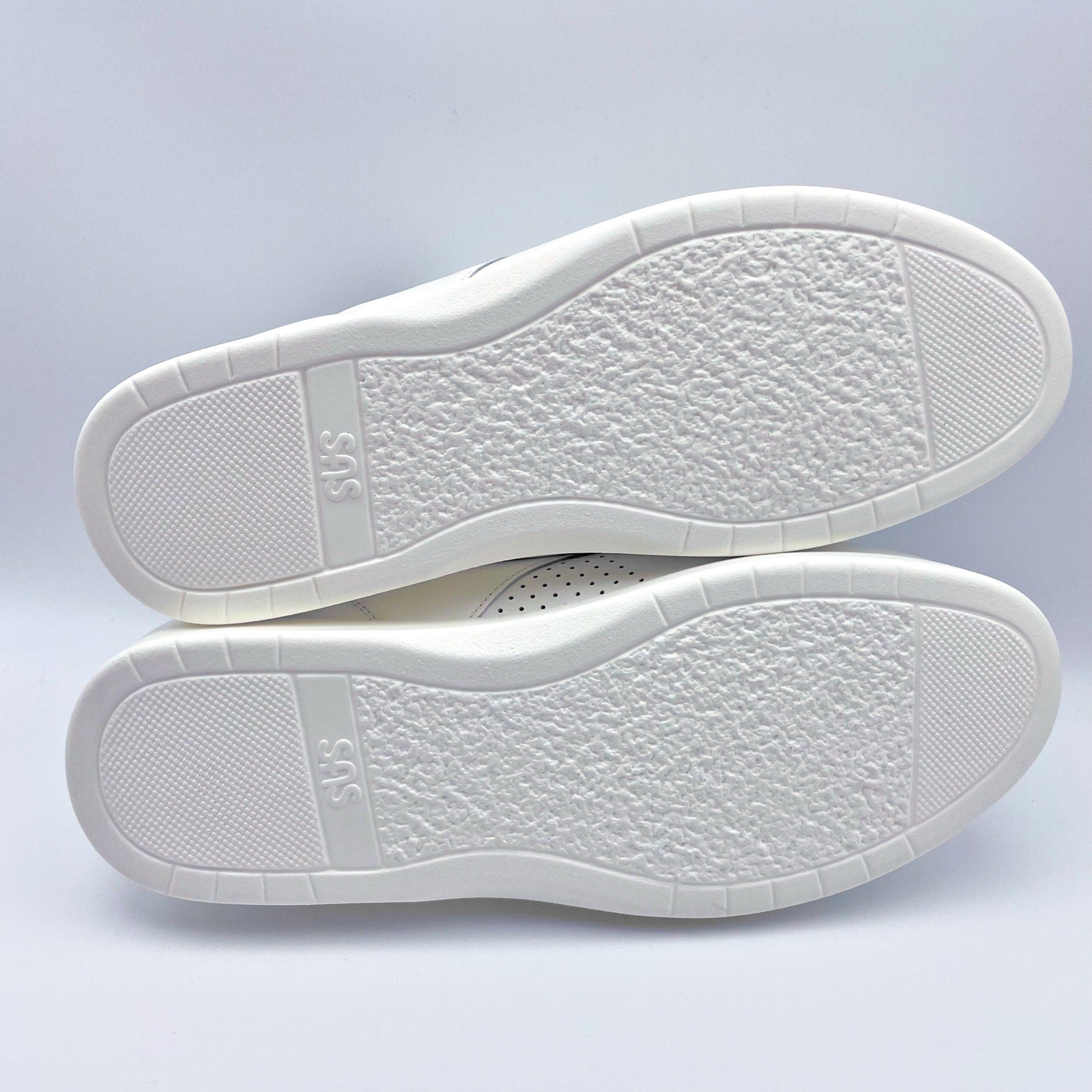 SAS Womens Free Time Comfort Walking Sneakers US 10.5 Wide White Leather NIB