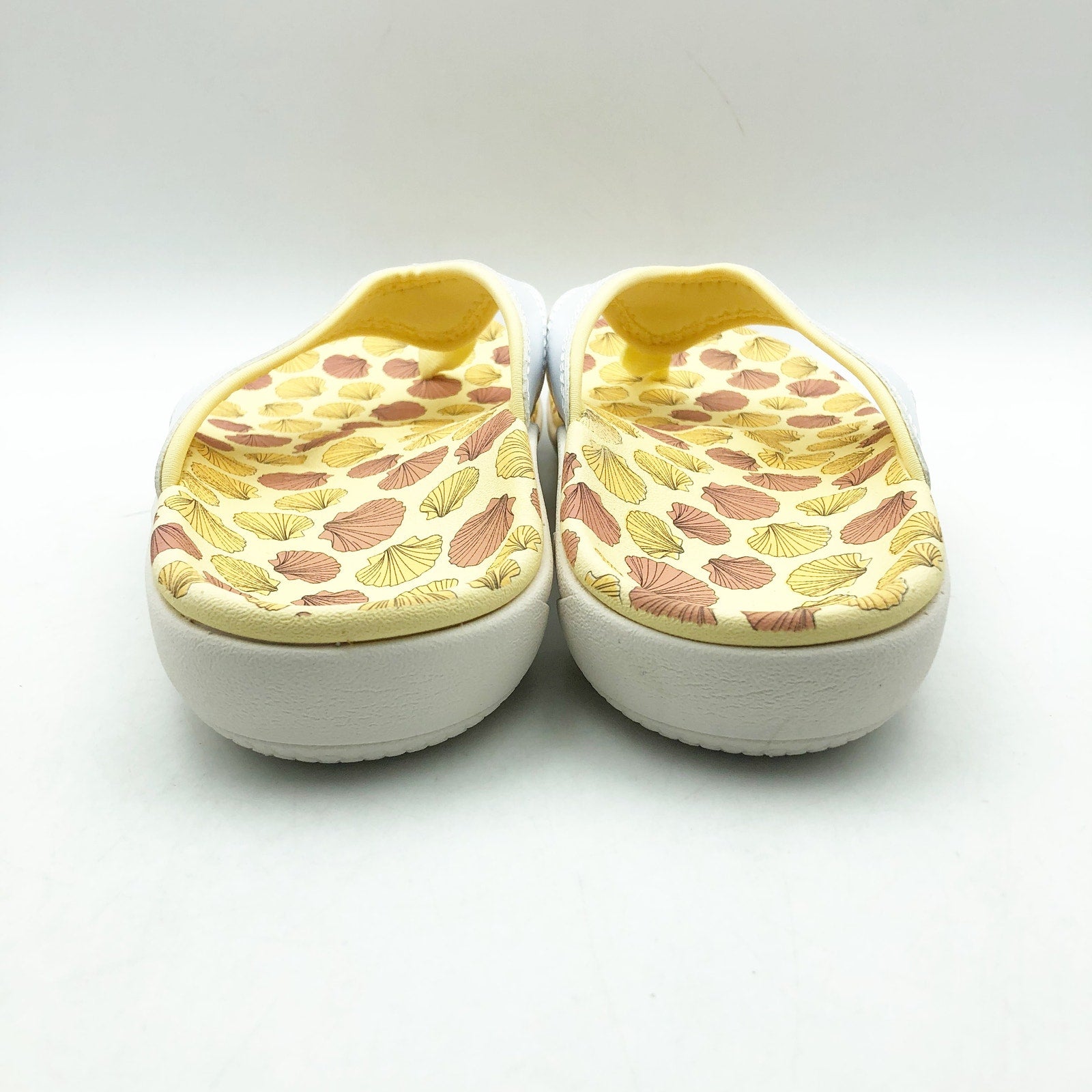 Spenco Womens Yumi Ocean Shell Sandals Size 12 White Yellow Flip Flops NWOB