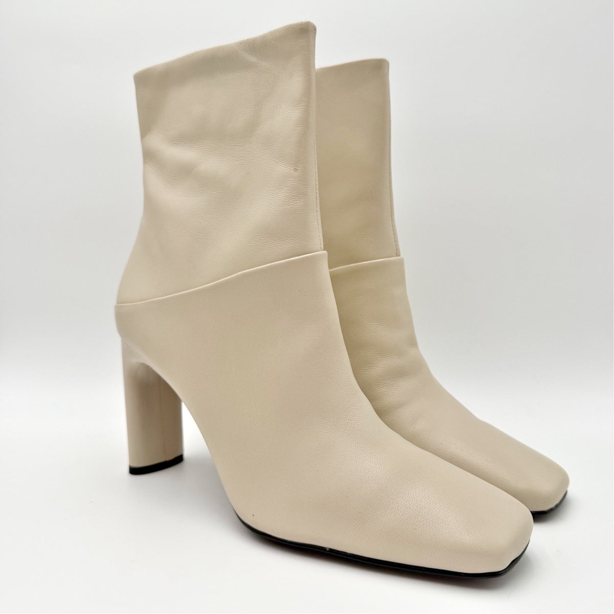 Franco Sarto Womens Flexabooty Ankle Boots Size 8.5 M Cream Leather Heels NIB