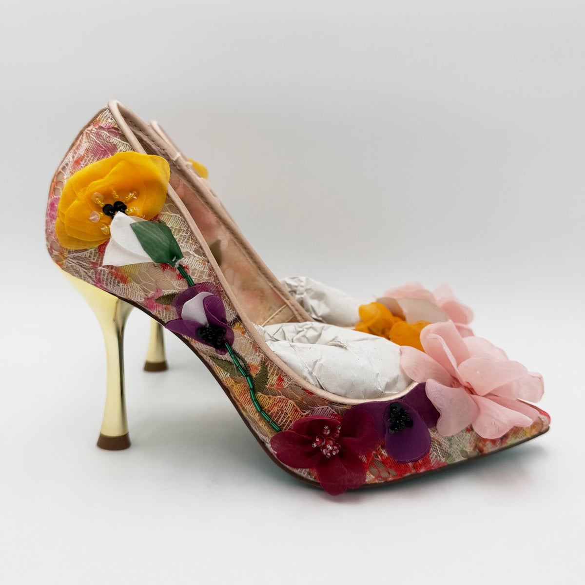 Betsey Johnson Womens Kaley Flower Pumps Size 6 Pink Nude Floral NWOB