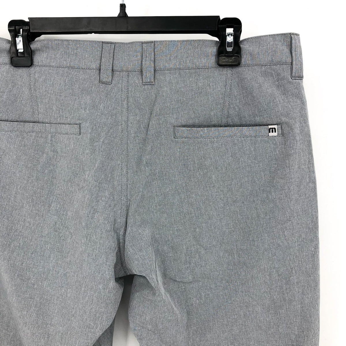 TRAVIS MATHEW Men's Beck Golf Shorts Size 32 Light Grey Flat Front Stretch NWT