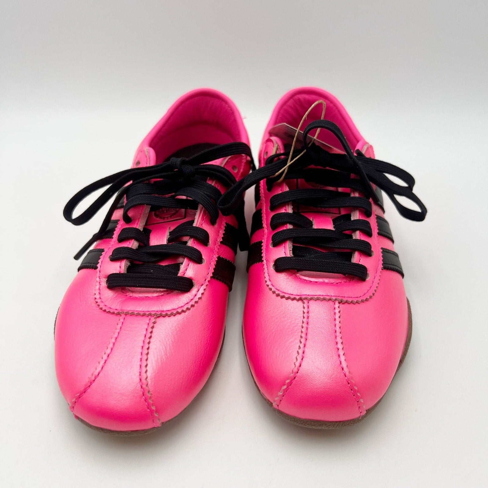 Adidas Womens Tokyo Casual Sneakers Size 6 Pink Black NWOB