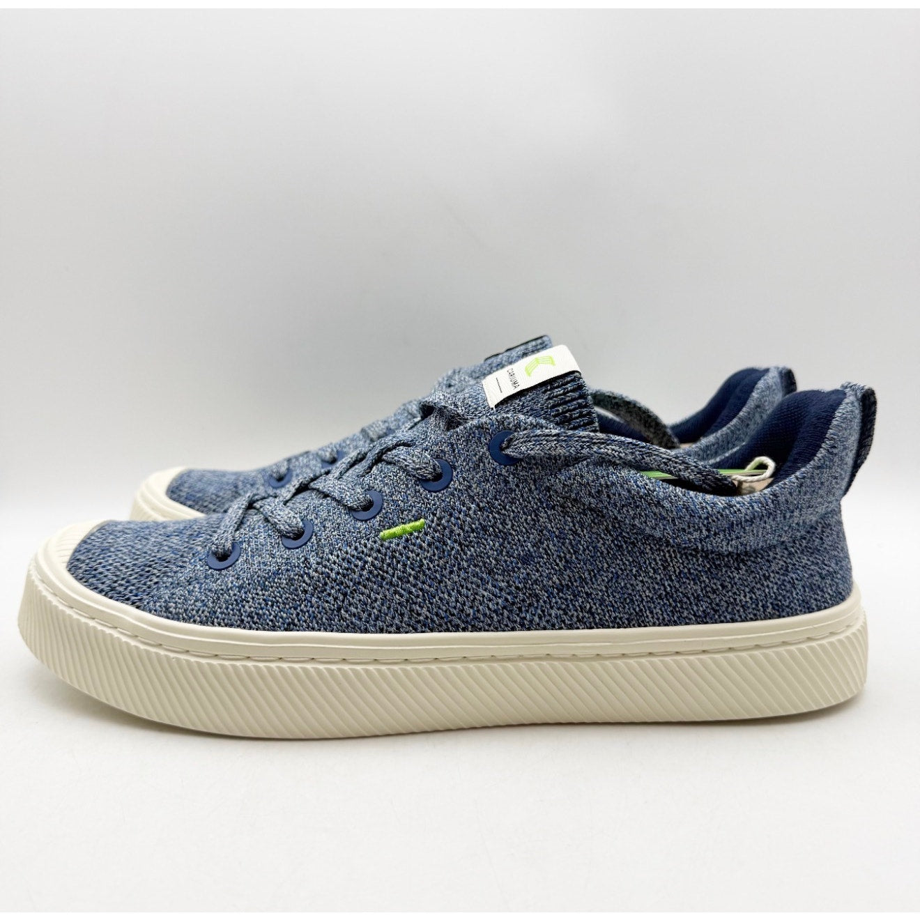 Cariuma IBI Low Casual Sneakers Mens 10 Womens 11.5 Stone Blue Bamboo Knit NIB