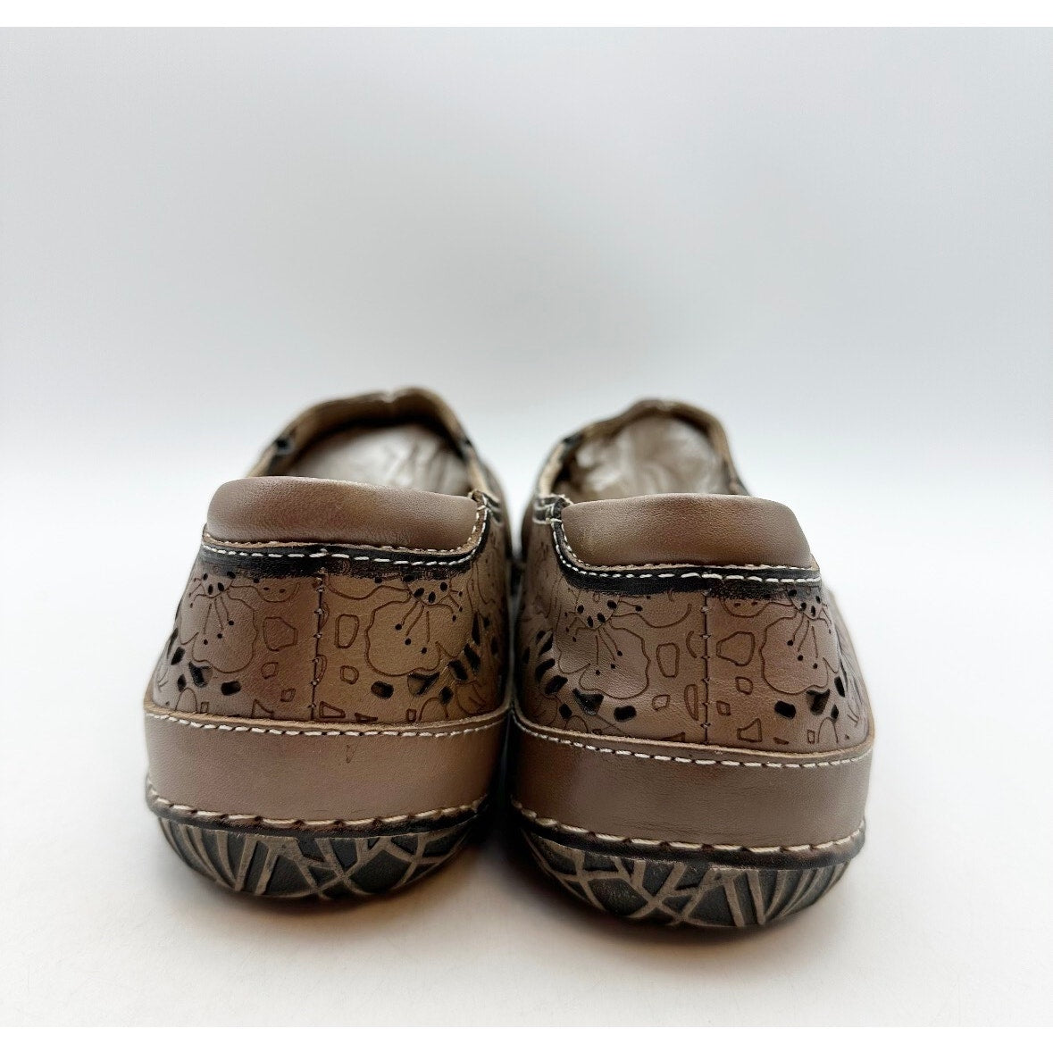 L'ARTISTE Women's Libora Loafers EU 38 US 8 Brown Leather Perforated NWOB