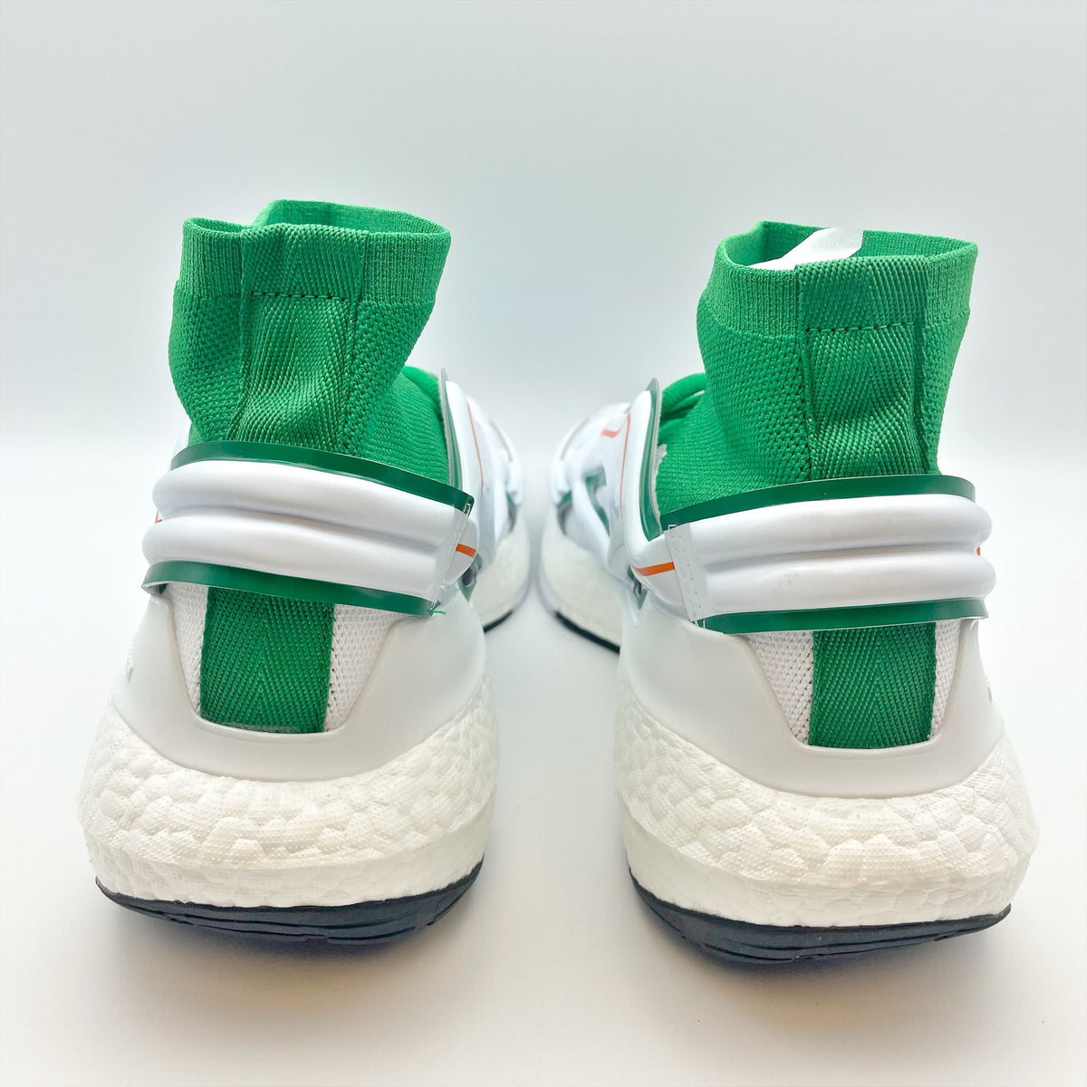 Adidas Stella McCartney Womens Ultraboost 22 Elevated Sneaker Size 9.5 Green NIB