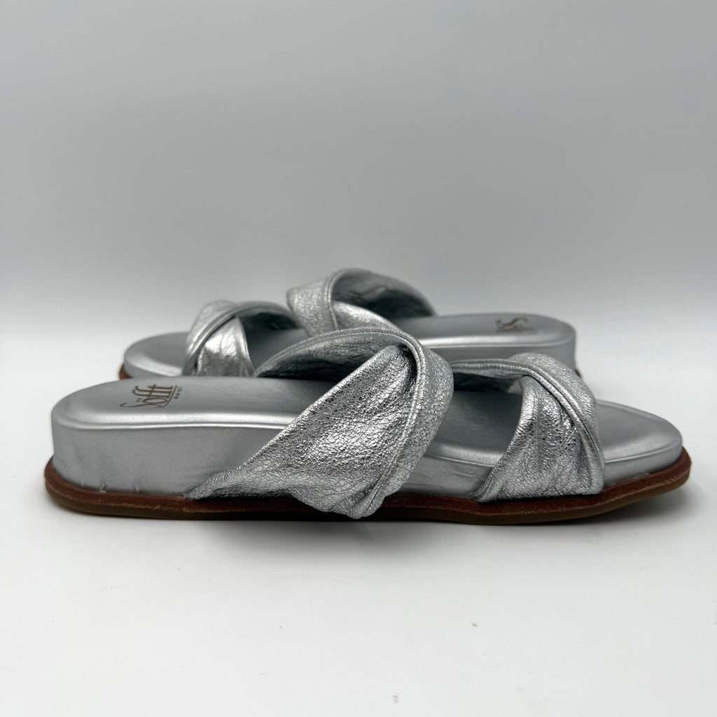 Sofft Womens Ainsworth Slide Sandals Size 7 Silver Metallic Leather NWOB