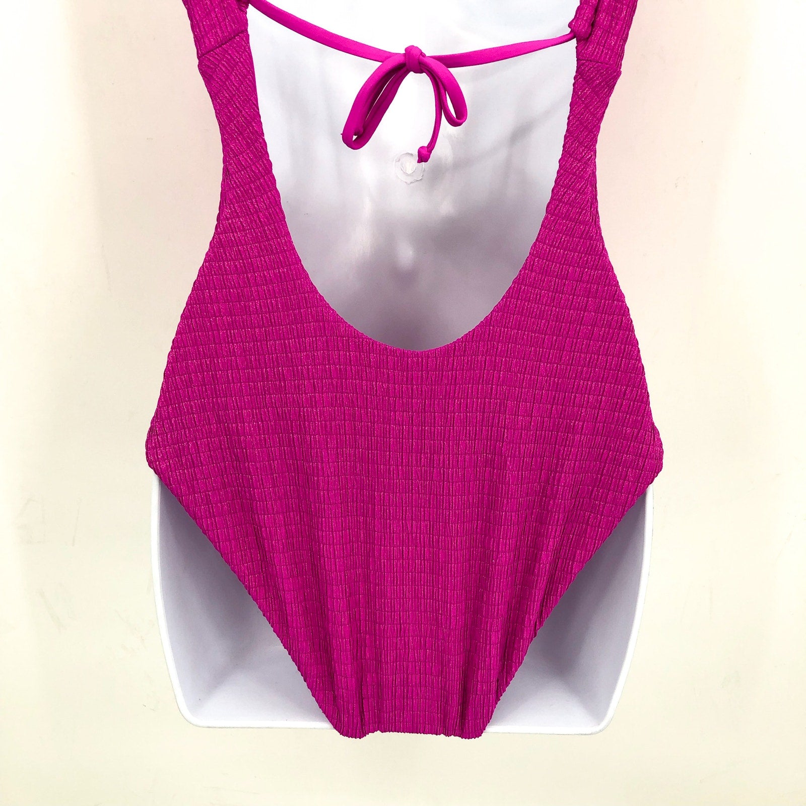 BECCA Luminous Evelynn Plunge One-Piece Swimsuit Medium Vivid Pink NWT