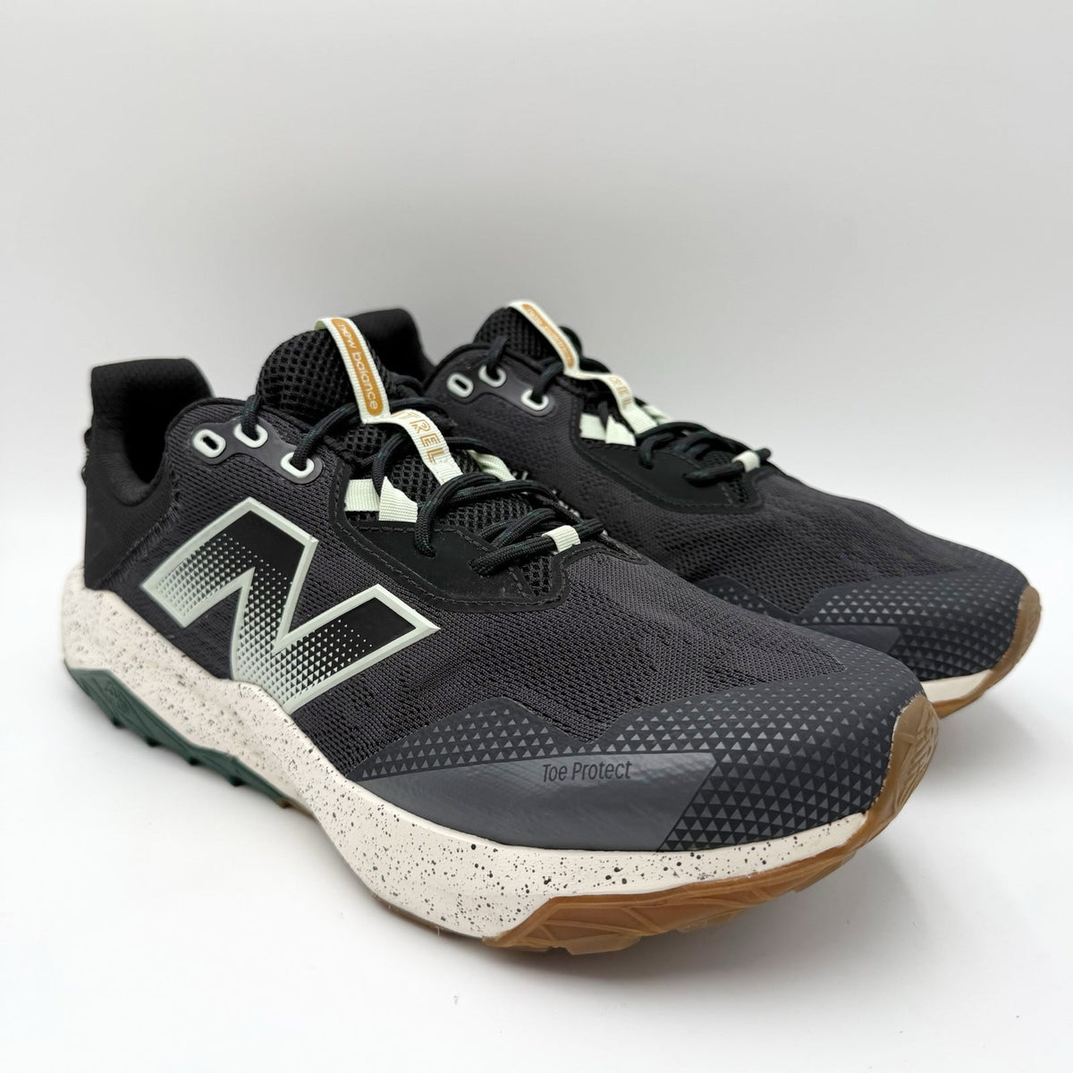 New Balance Mens Dynasoft Nitrel V6 Trail Running Shoe Size 11 Wide 2E Black NIB