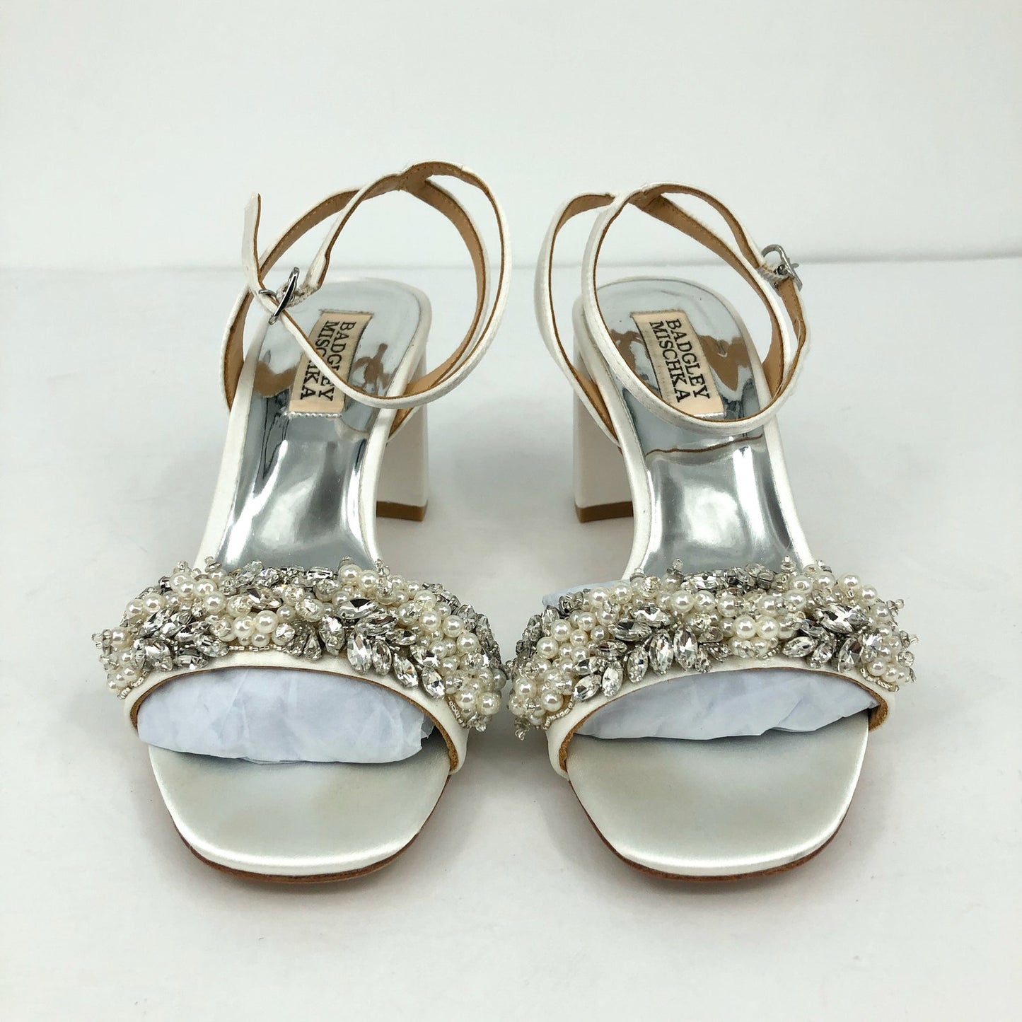BADGLEY MISCHKA Clara Embellished Evening Sandals US 9.5 White Bridal Heel NIB