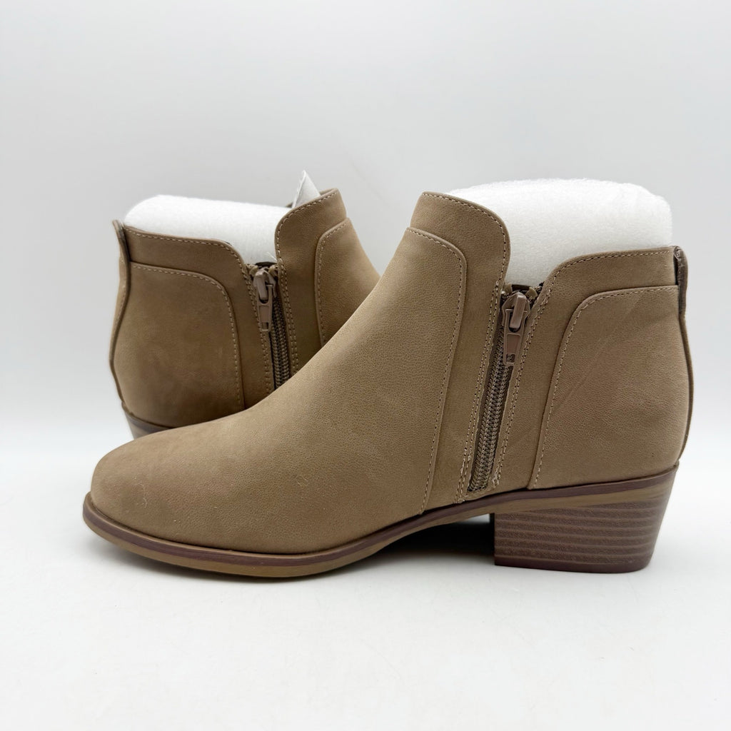 MIA Womens Kendis Ankle Bootie Size 6 Wide Taupe Tan Vegan Leather NWOB