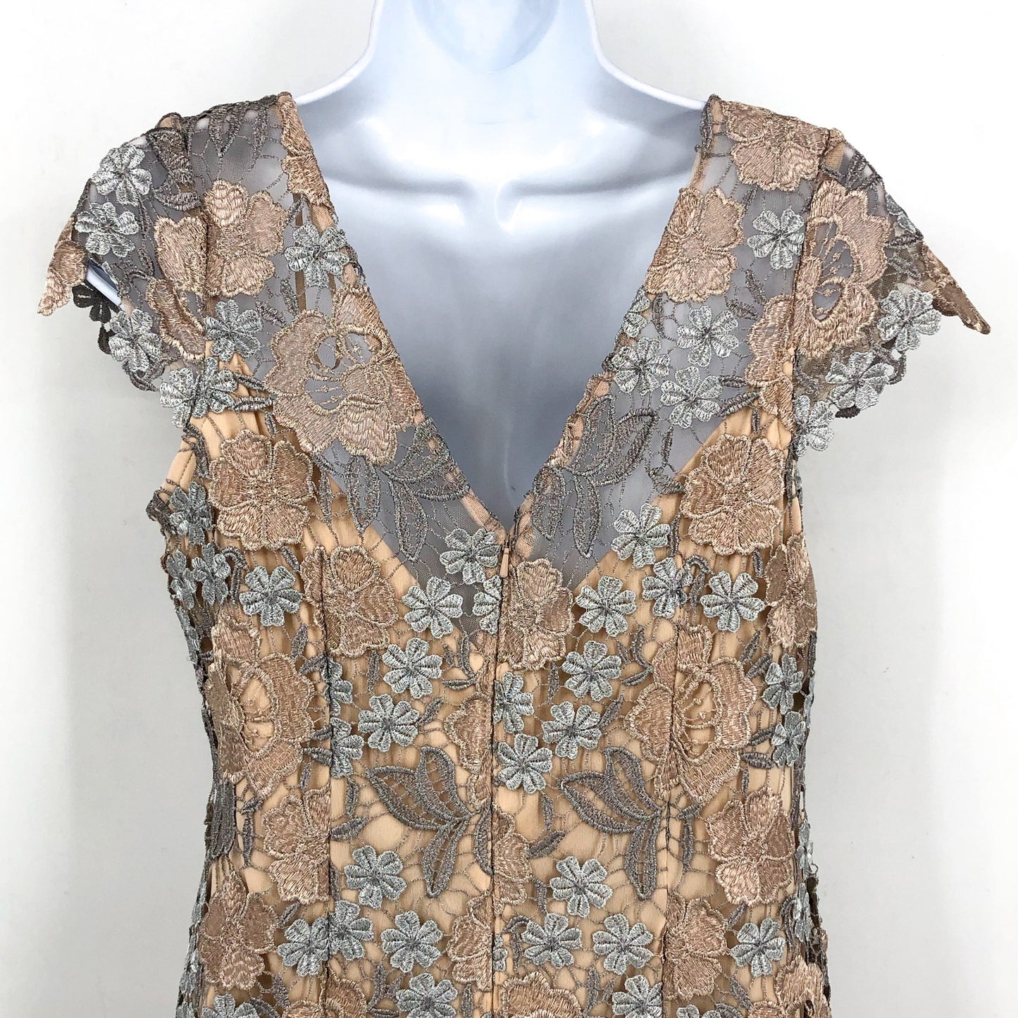XSCAPE Floral Lace Sheath Dress Size 6 Rose Gold Short Sleeve Boat Neck NWOT