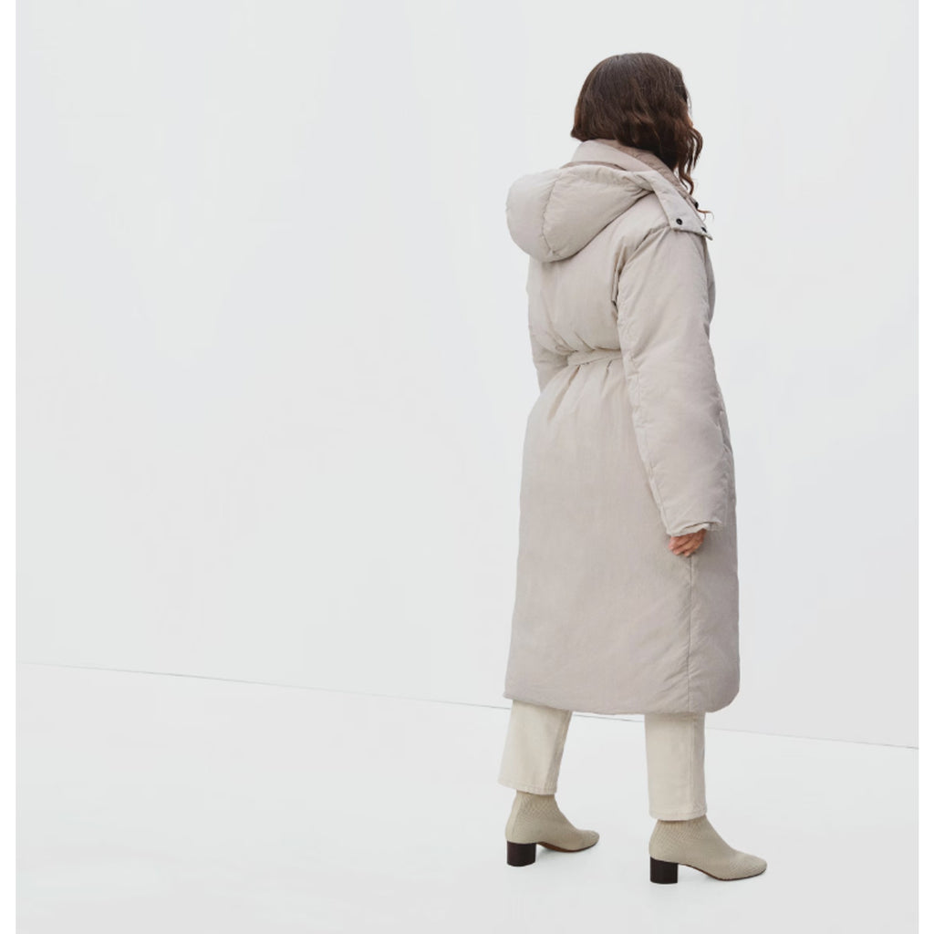 Everlane Womens The Duvet Down Puffer Coat Medium Cream Down Long Belted NWT