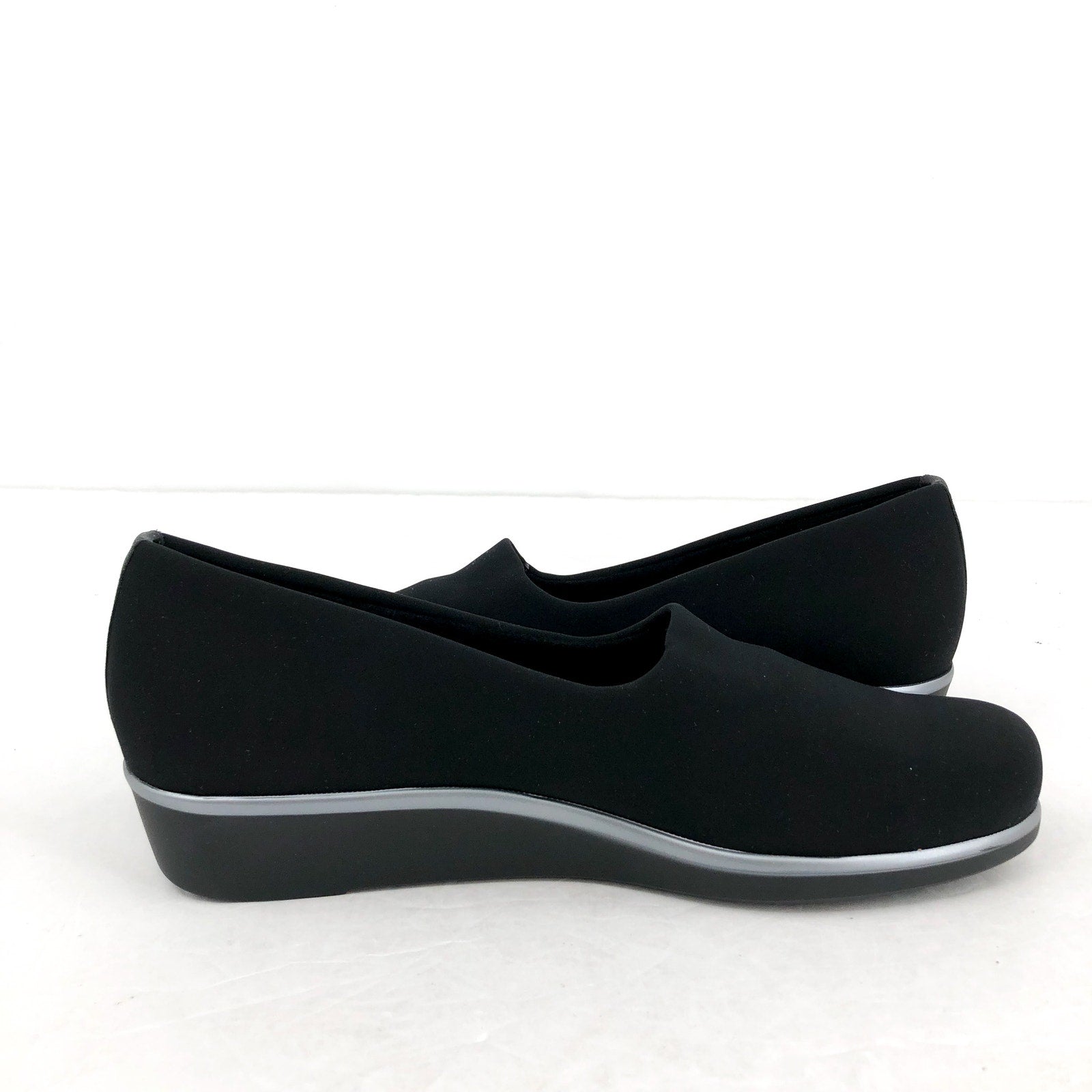 SAS Womens Bliss Wedge Slip On Shoes Size 9.5 SLIM Black Leather Comfort NIB