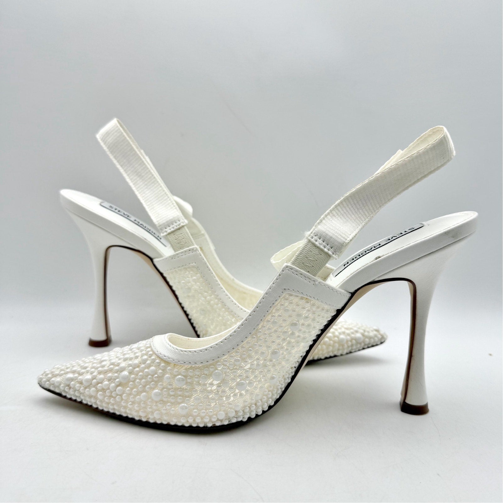 Steve Madden Womens Bri Lace Heels US 7 M EU 37.5 White Bow NWOB