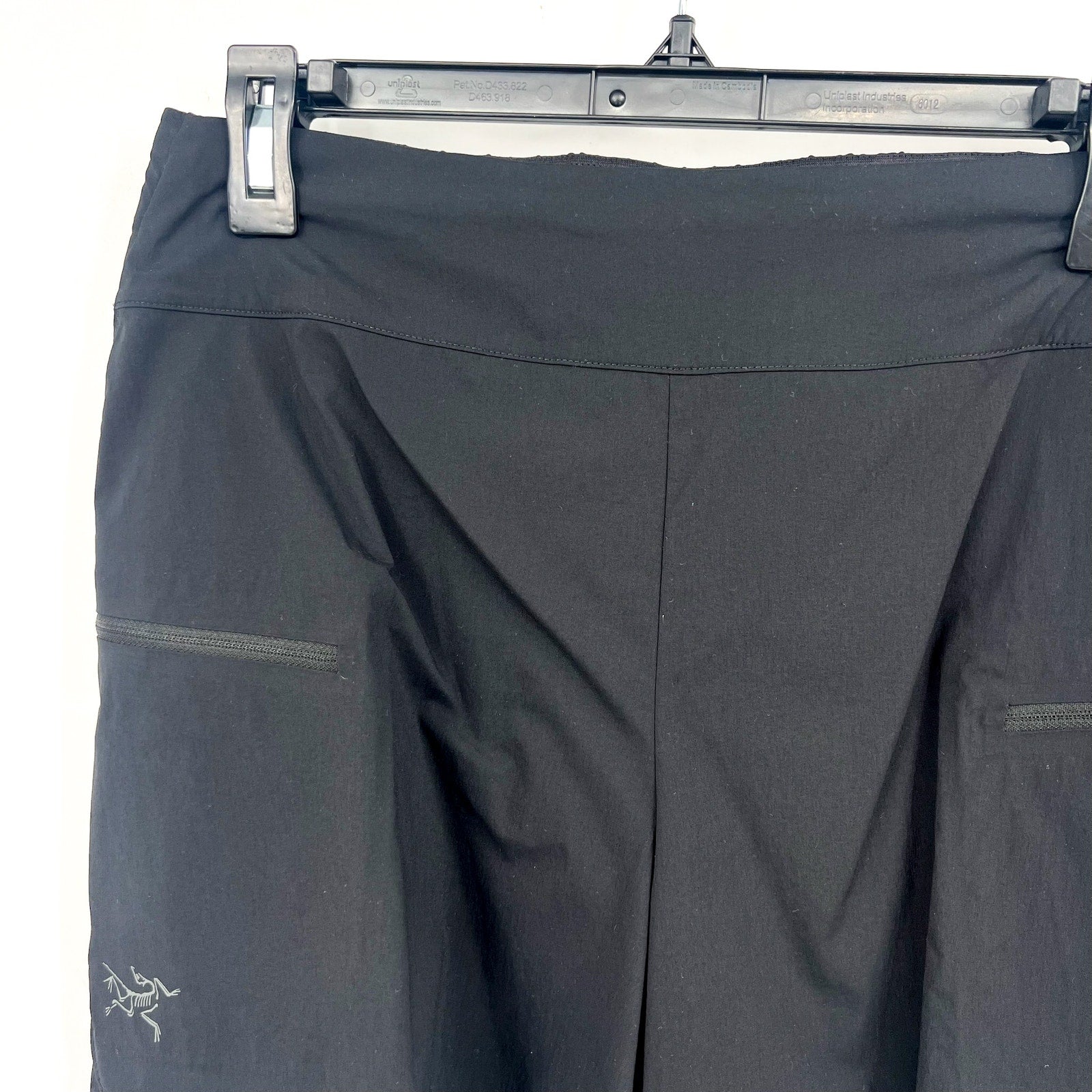 ARC'TERYX Women's Aestas 5.5 All-Mountain Shorts Size 8 Black Light Packable NWT