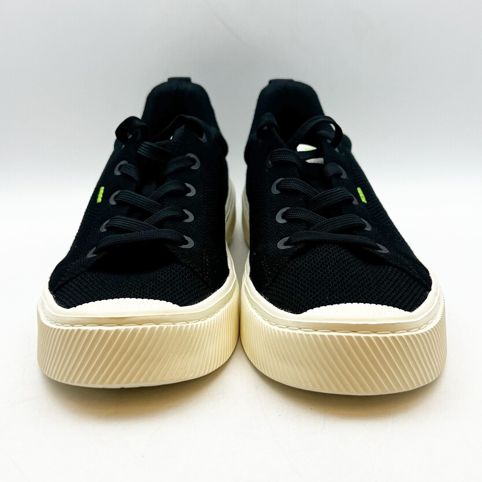 Cariuma IBI Low Casual Sneakers Mens 8.5 Womens 10 Black Bamboo Knit NIB