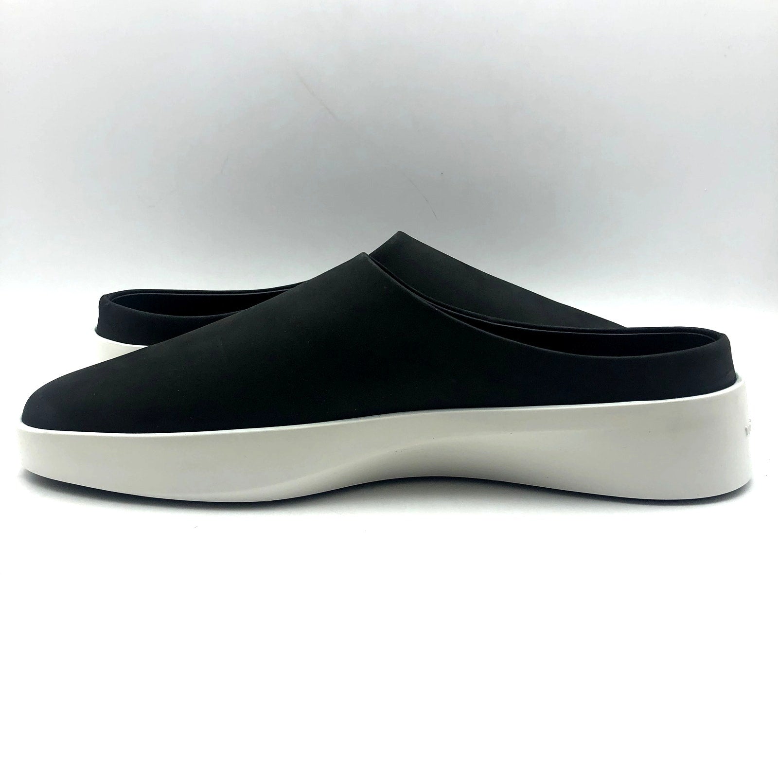 Wolf & Shepherd Cruise Mule Slip On Shoes Mens 7.5 Womens 9 Black Leather NIB