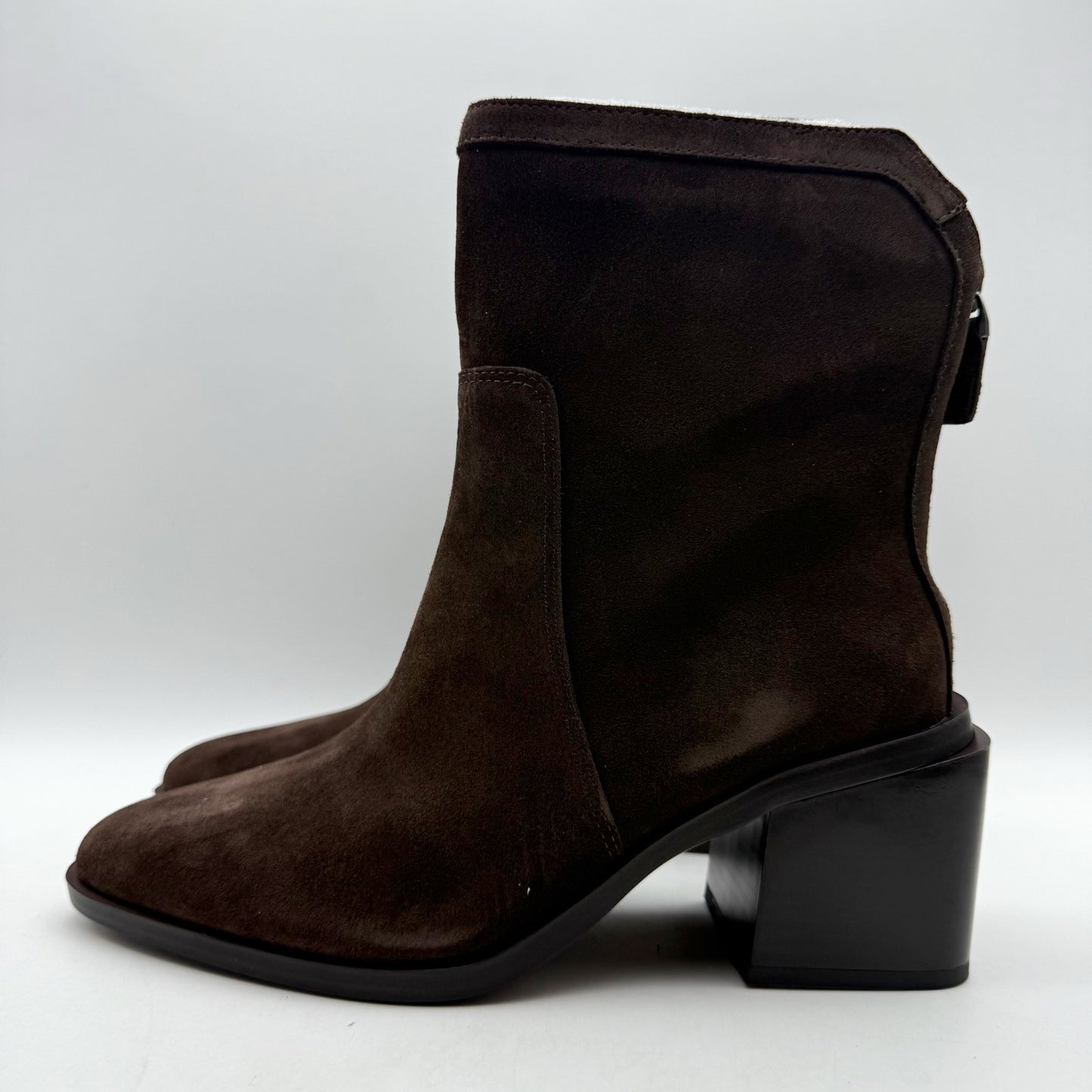 Vince Camuto Womens Kortimy Heeled Ankle Boot US 8 Wide EU 39 Brown Suede NIB