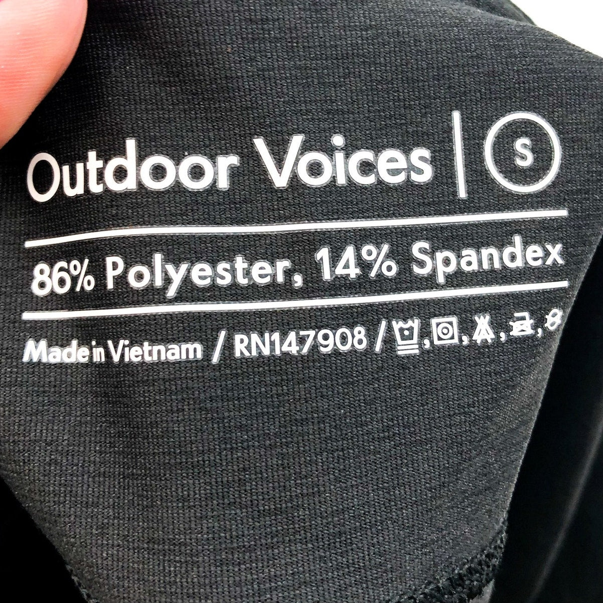 OUTDOOR VOICES Womens Warmup 10" Shorts Small Black Stretch Mid Rise Biker NWT