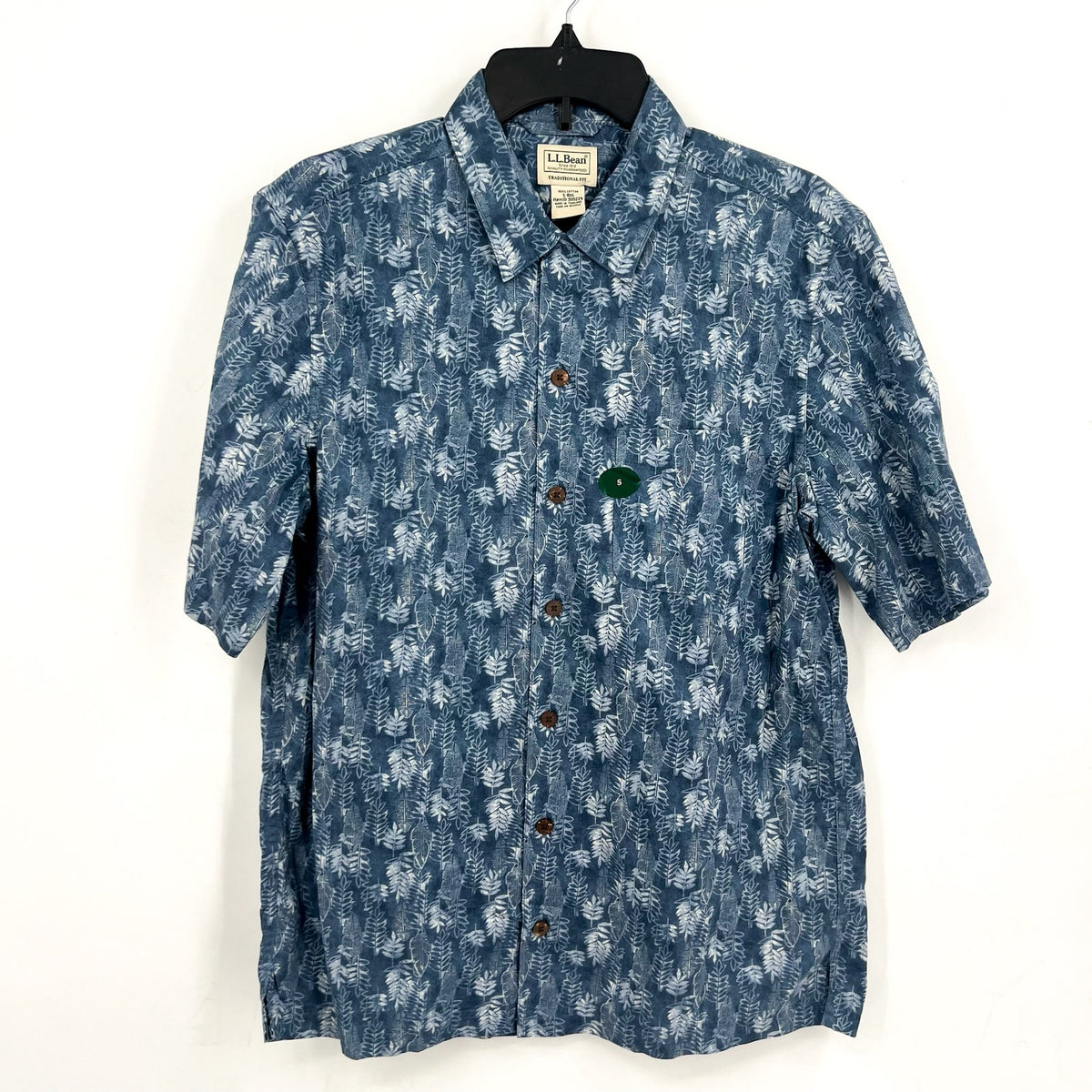 L.L. BEAN Mens Tropics Print Short-Sleeve Shirt Small Storm Blue Leaves NWT