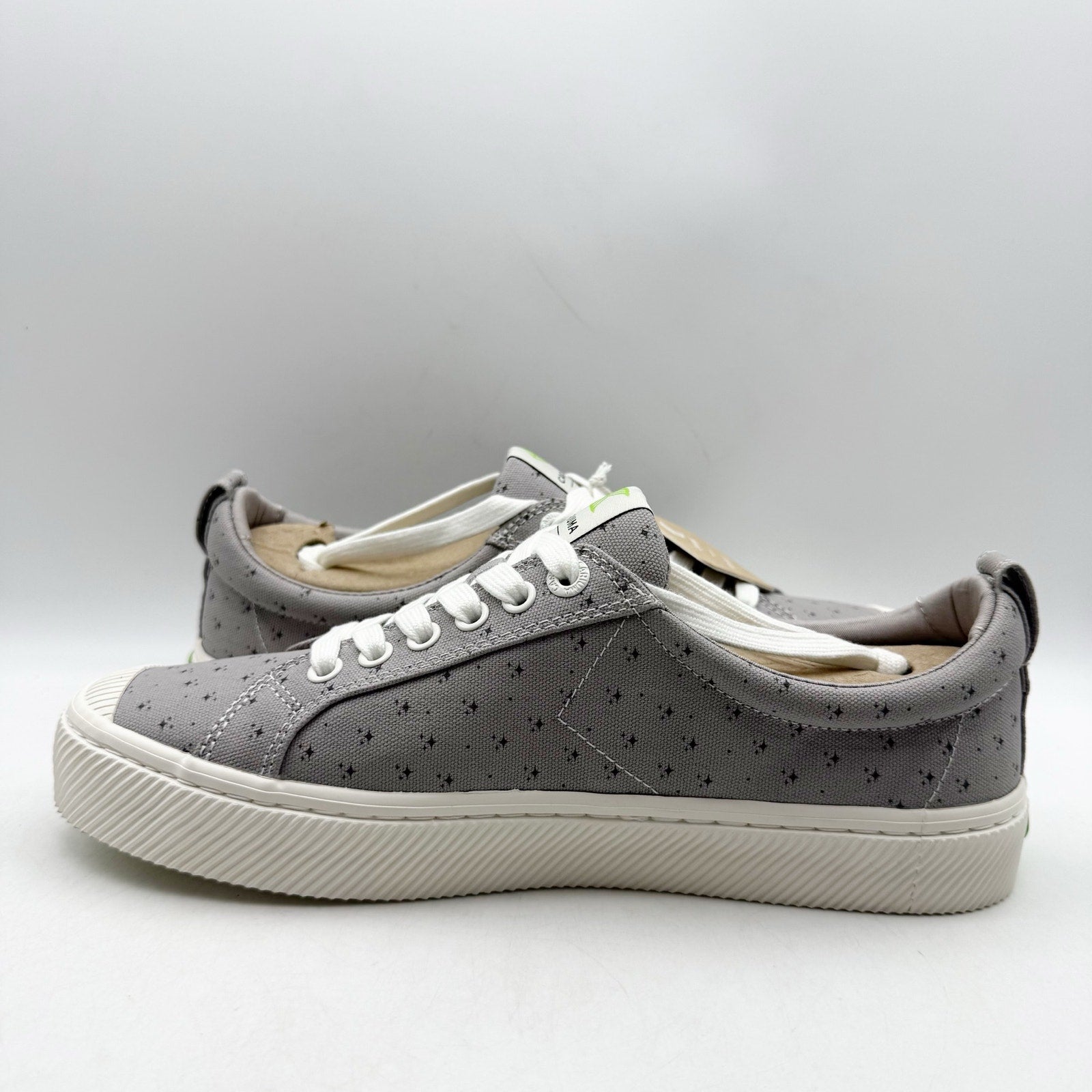 CARIUMA Womens Marie Kondo OCA Low Sneakers Size 10 Light Grey Canvas NIB