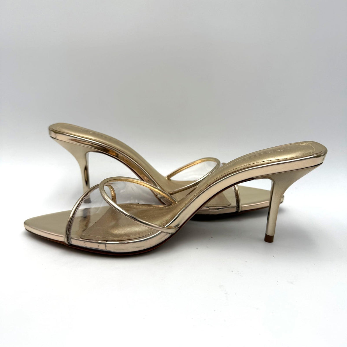 Schutz Womens Elodie Vinyl Heeled Mule Sandals Size 7.5 Platinum Gold NIB