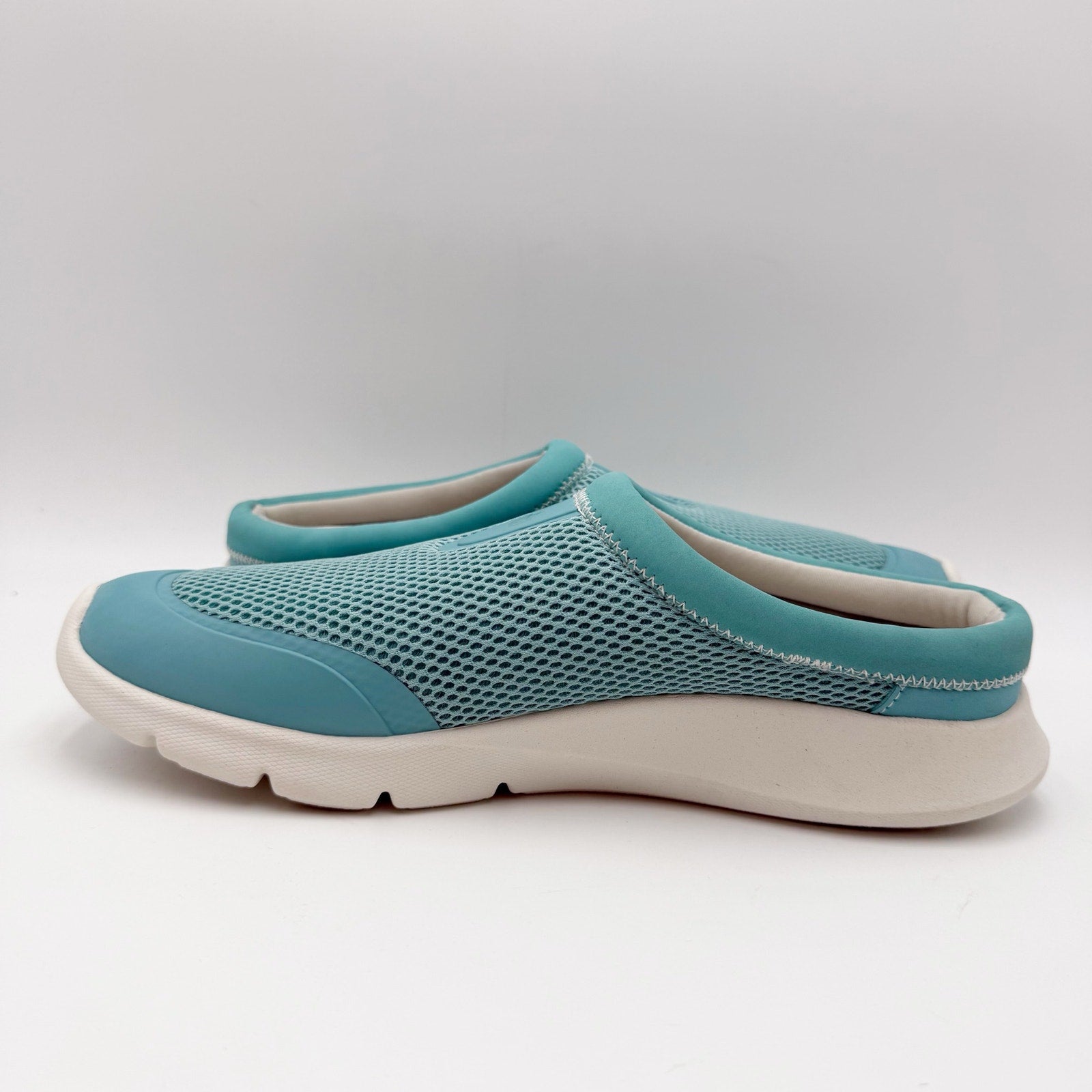 Spenco Womens Bliss Slip-on Shoes Size 10 B Aqua Blue Casual Mules NIB