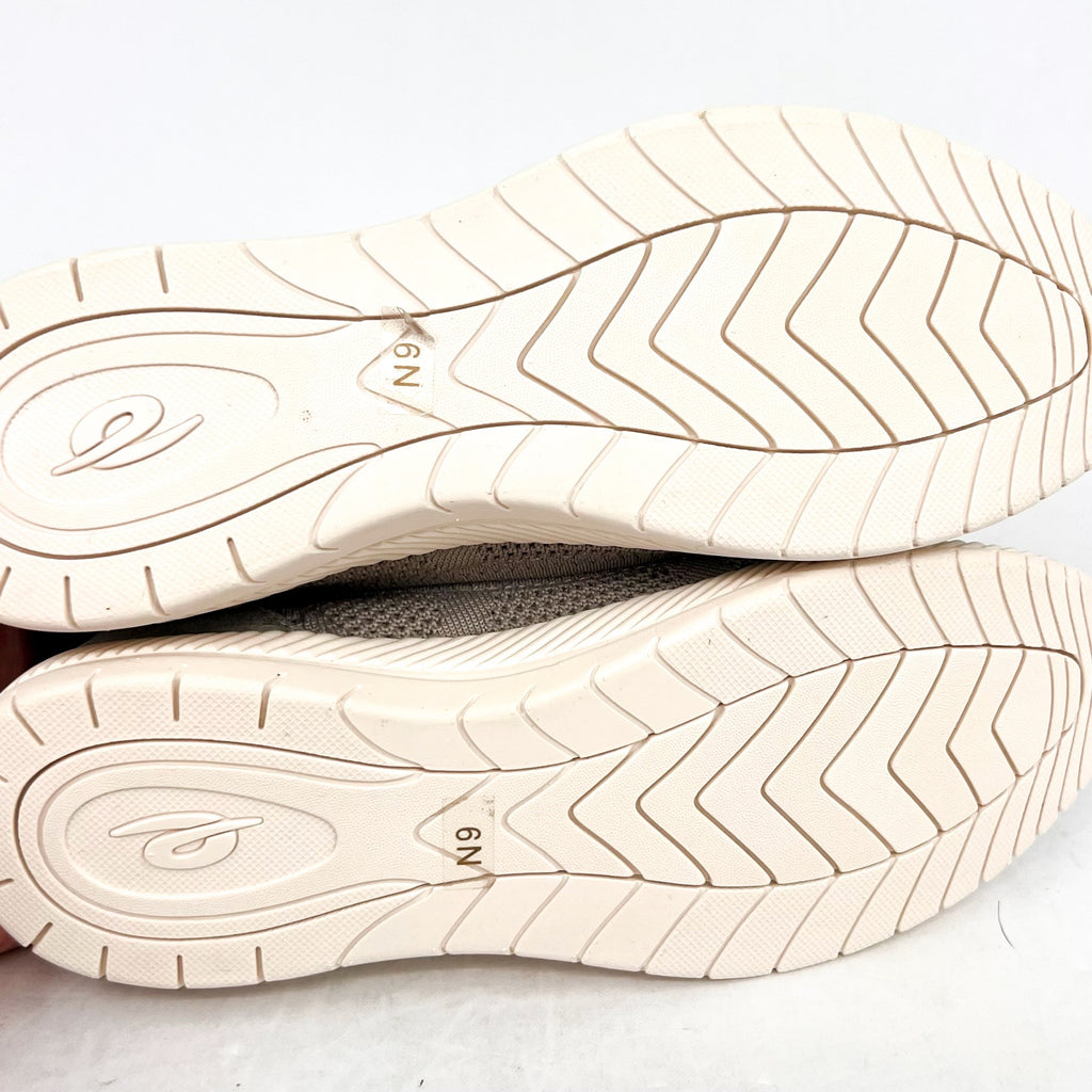 EASY SPIRIT Women's Glitz Walking Shoes Flats Size 6 Narrow Gold Slip Ons NWOB