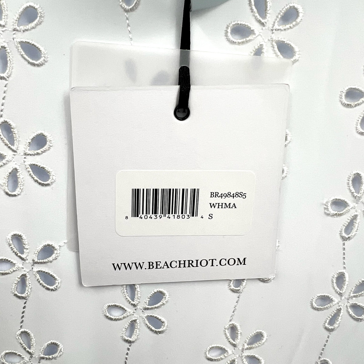 BEACH RIOT Reese Eyelet One Piece Swimsuit Small White Magnolia V-Neck NWT