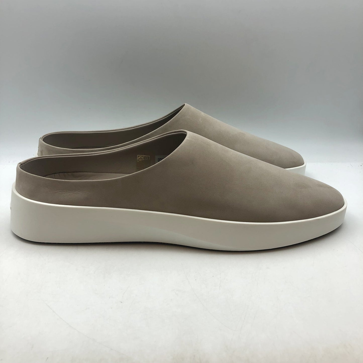 Wolf & Shepherd Cruise Mule Slip On WOMENS 8 MENS 6.5 Warm Gray Leather NIB