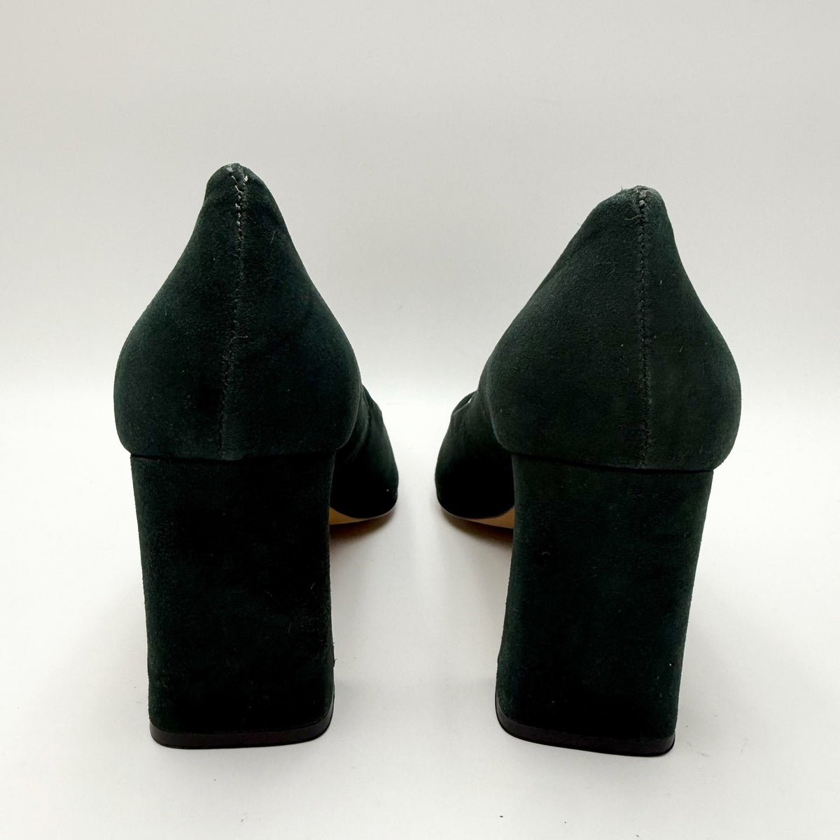 Vince Camuto Womens Dalmanara Pumps Size 6.5 M Evergreen Green Suede Heels NWOB