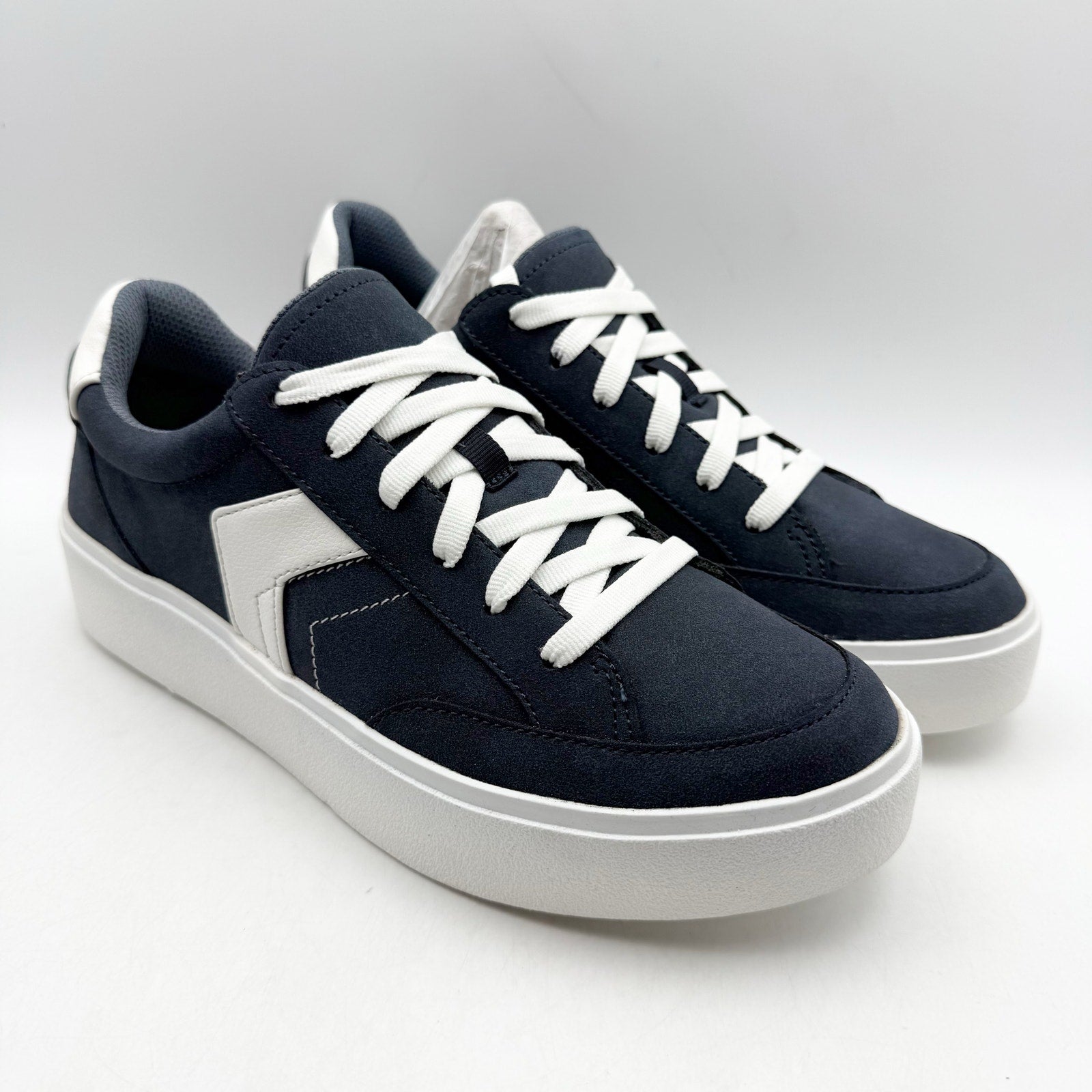Dr. Scholls Womens Madison Low Top Sneakers Size 9.5 Navy Blue Vegan Leather NIB