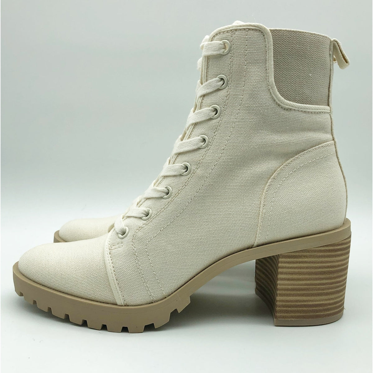 Dolce Vita Womens Combat Boots Size 6 Stacked Heel Off White Canvas NWOB