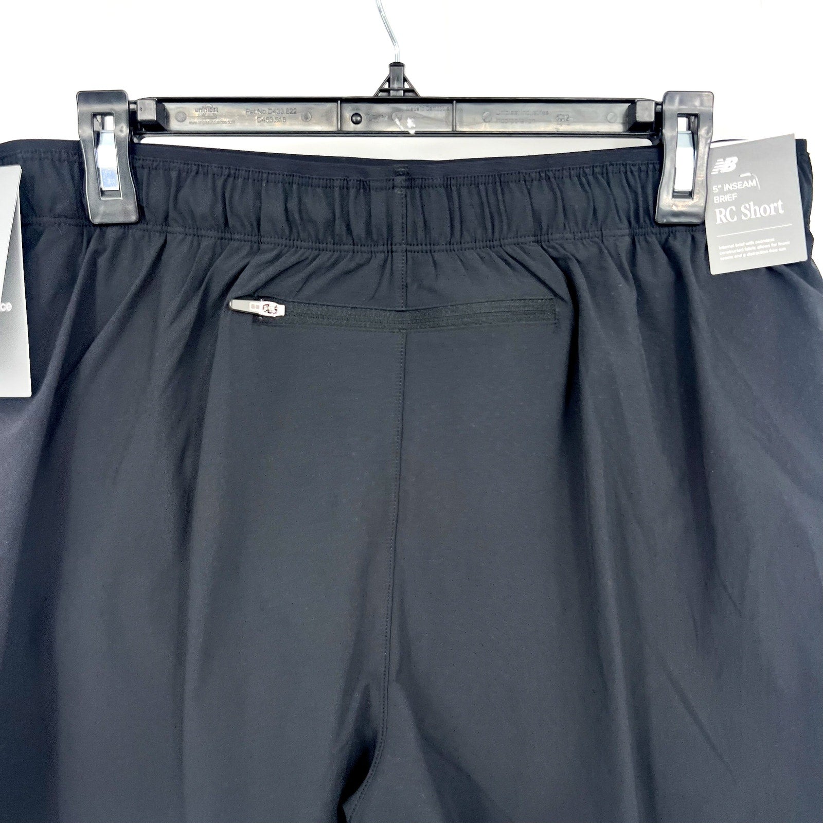 NEW BALANCE Mens Running RC Shorts Large Black  5" Inseam NWT