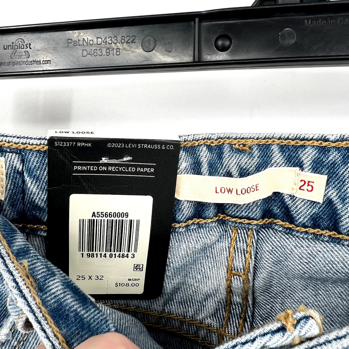 LEVI'S Womens Low Loose Straight Jeans 25x32 Size 0 Light Blue A5566-0001 NWT