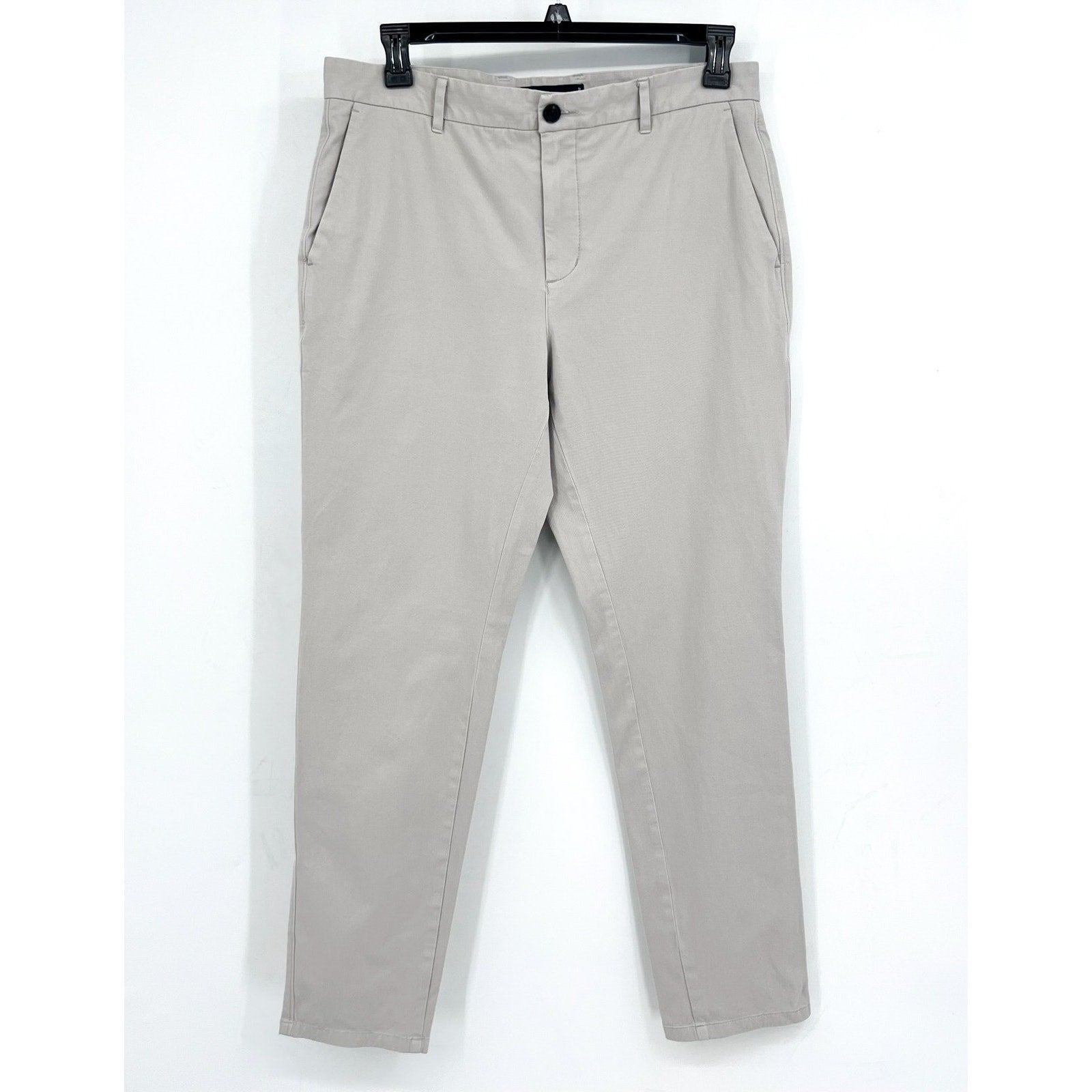 EVERLANE Uniform Mens Performance Chino Pants 32x32 Sandstone Athletic Fit NWT