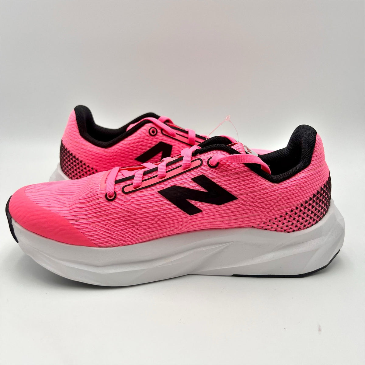 New Balance Girls FuelCell Propel V5 Athletic Shoes Size 5.5 WIDE Pink NWOB