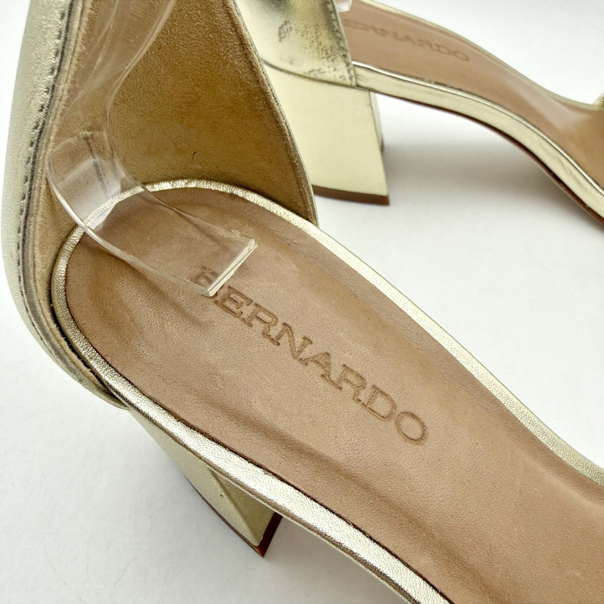 Bernardo Womens Bowie Heeled Sandal US 7.5 M Gold Champagne Leather NWOB