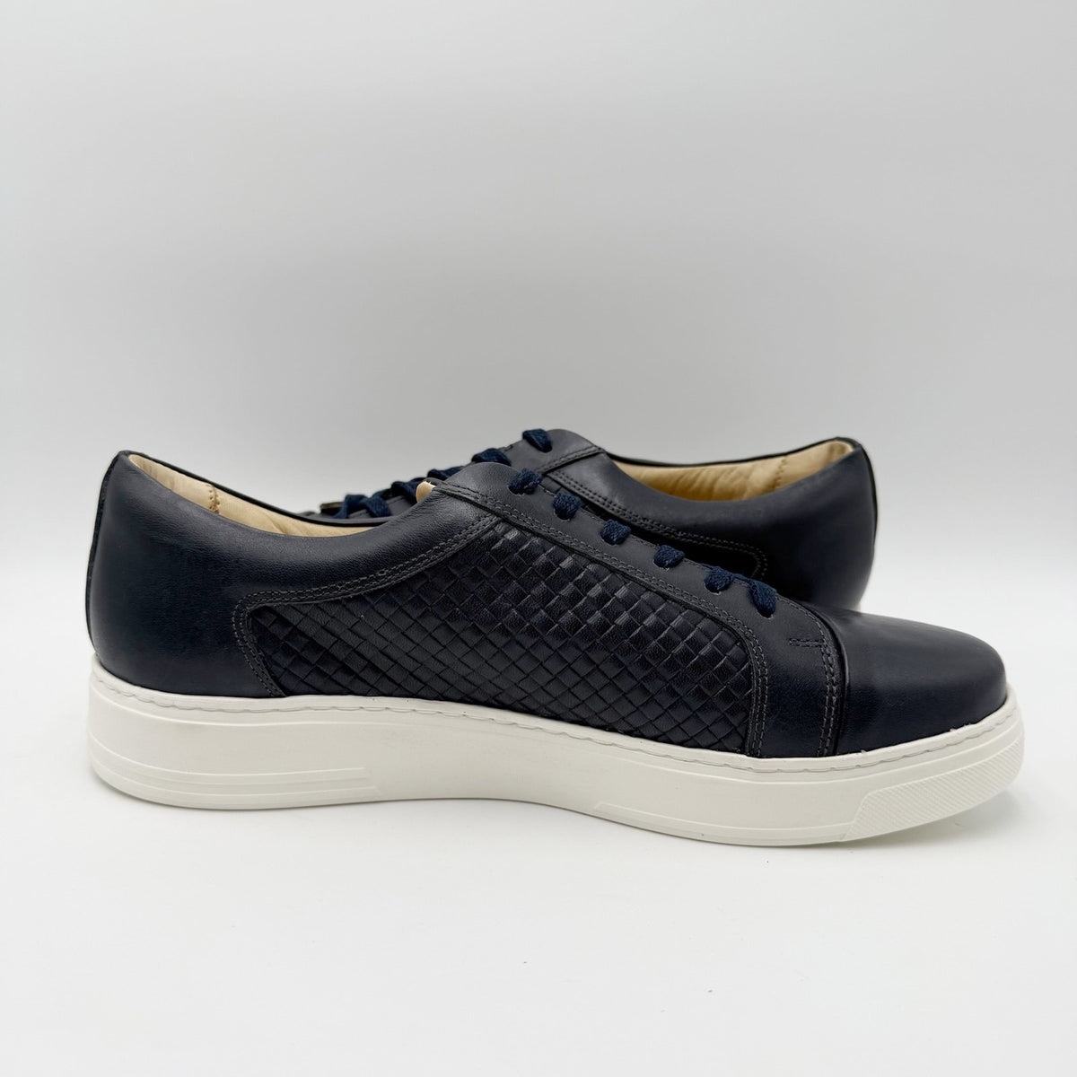 Marc Joseph NY Mens King Street Casual Sneakers Size 10 M Blue Leather NWOB