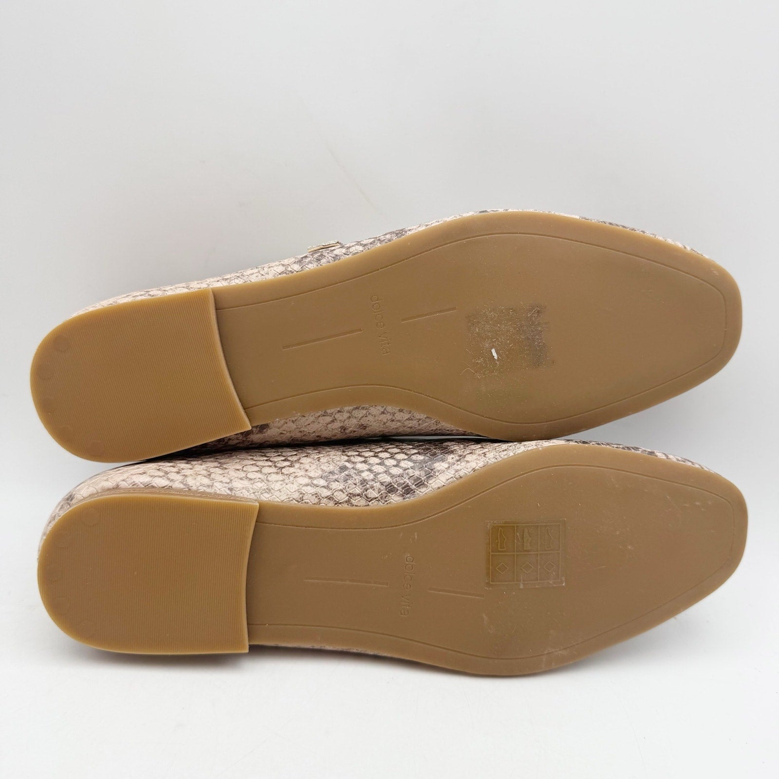 Dolce Vita Womens Anneke Mary Jane Flats US 7 M Sand Snake Embossed NWOB
