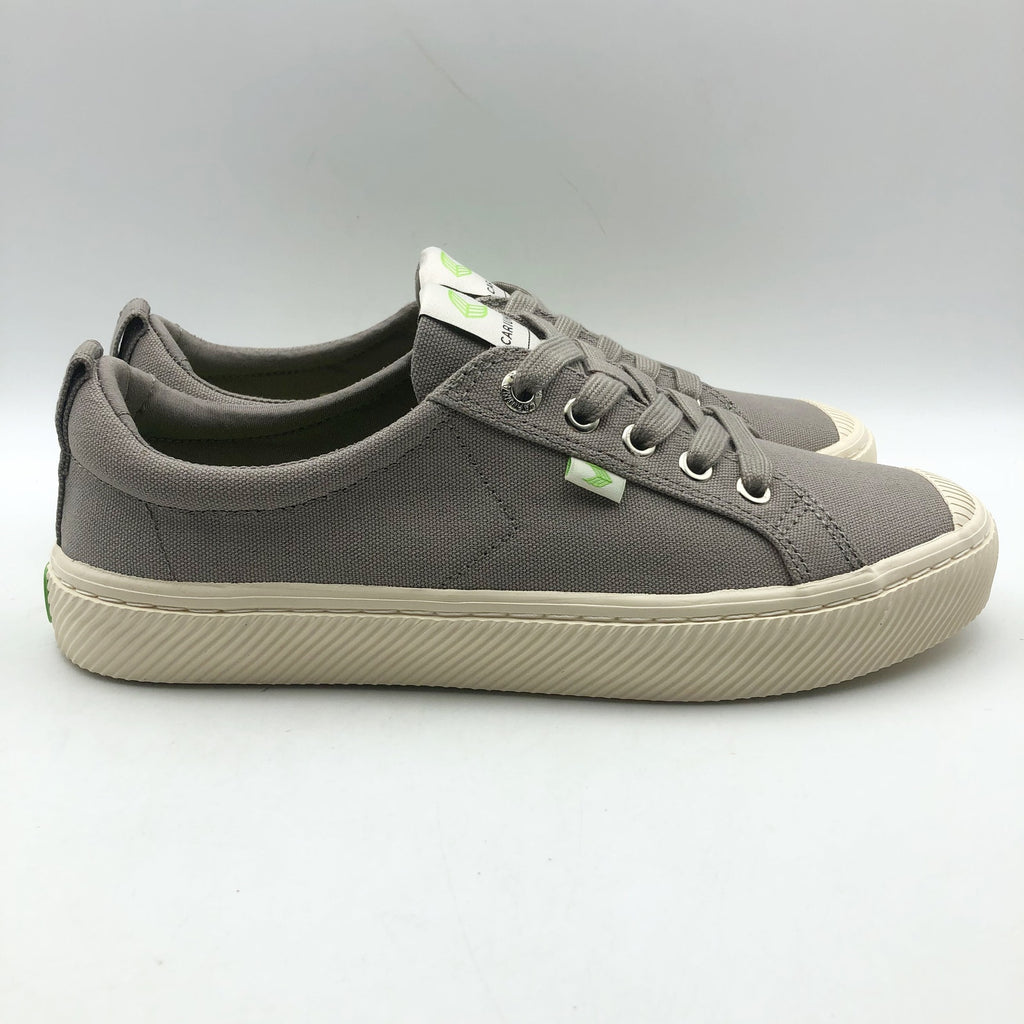 Cariuma OCA Low Canvas Sneakers Men's 9.5 Women's 11 Mystic Grey NIB